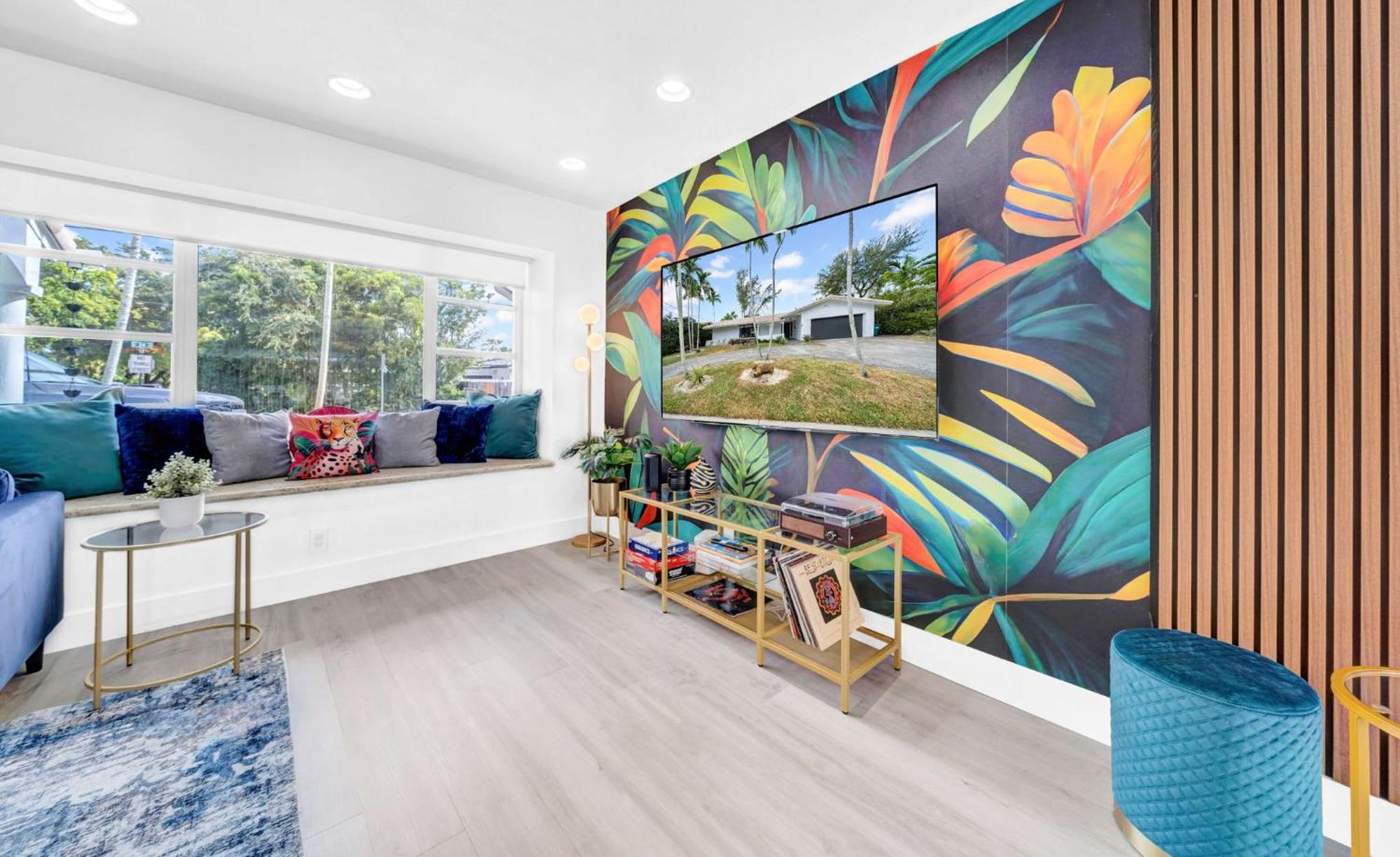 Holiday home Luxury Lakefront Retreat Perfect For Family Fun Miami