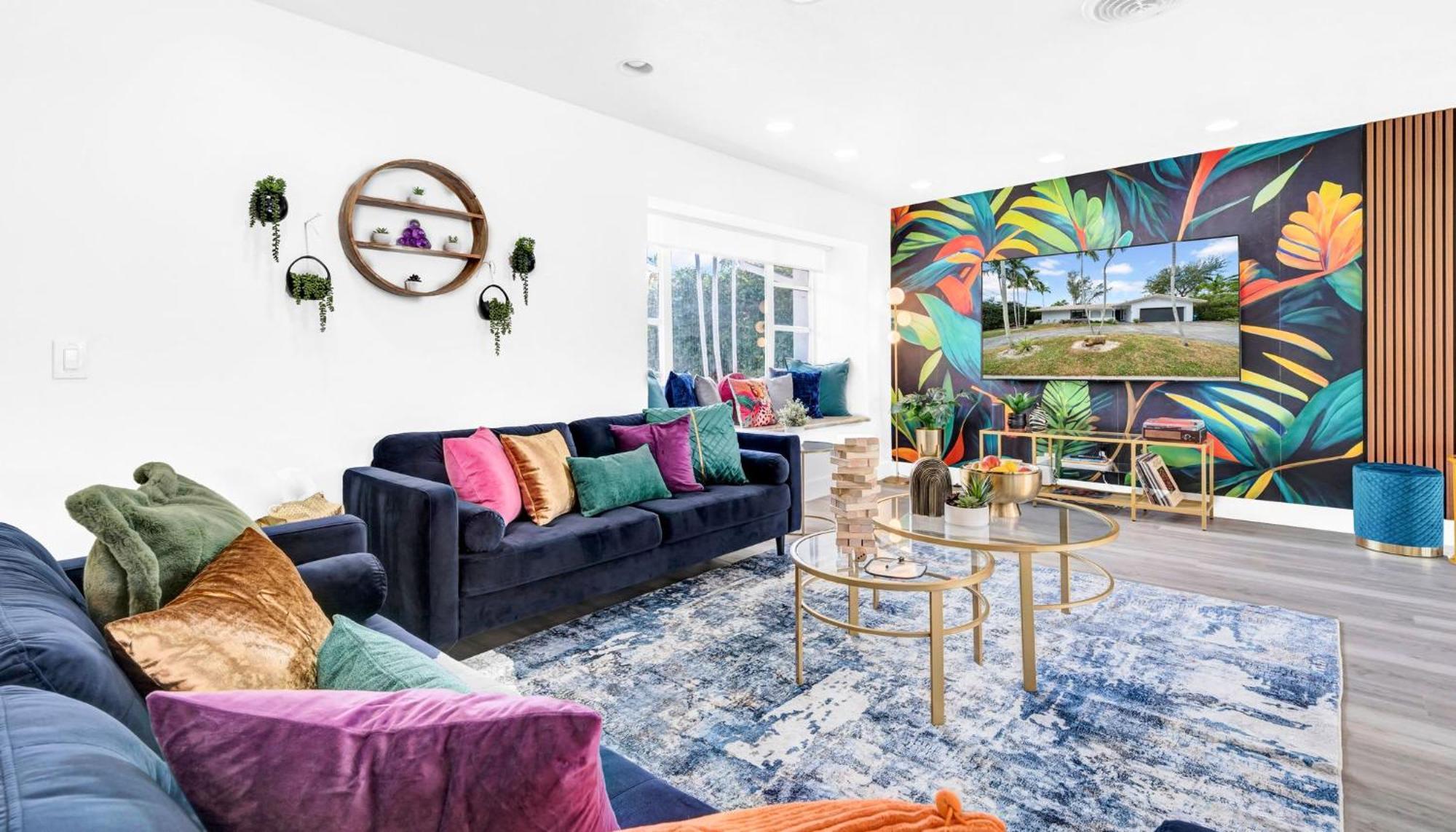 Holiday home Luxury Lakefront Retreat Perfect For Family Fun