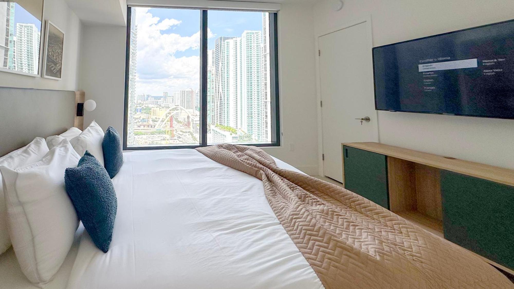 Stylish One Bedroom In The Heart Of Vibrant Downtown- Daily Fee And Parking Not Included * Miami