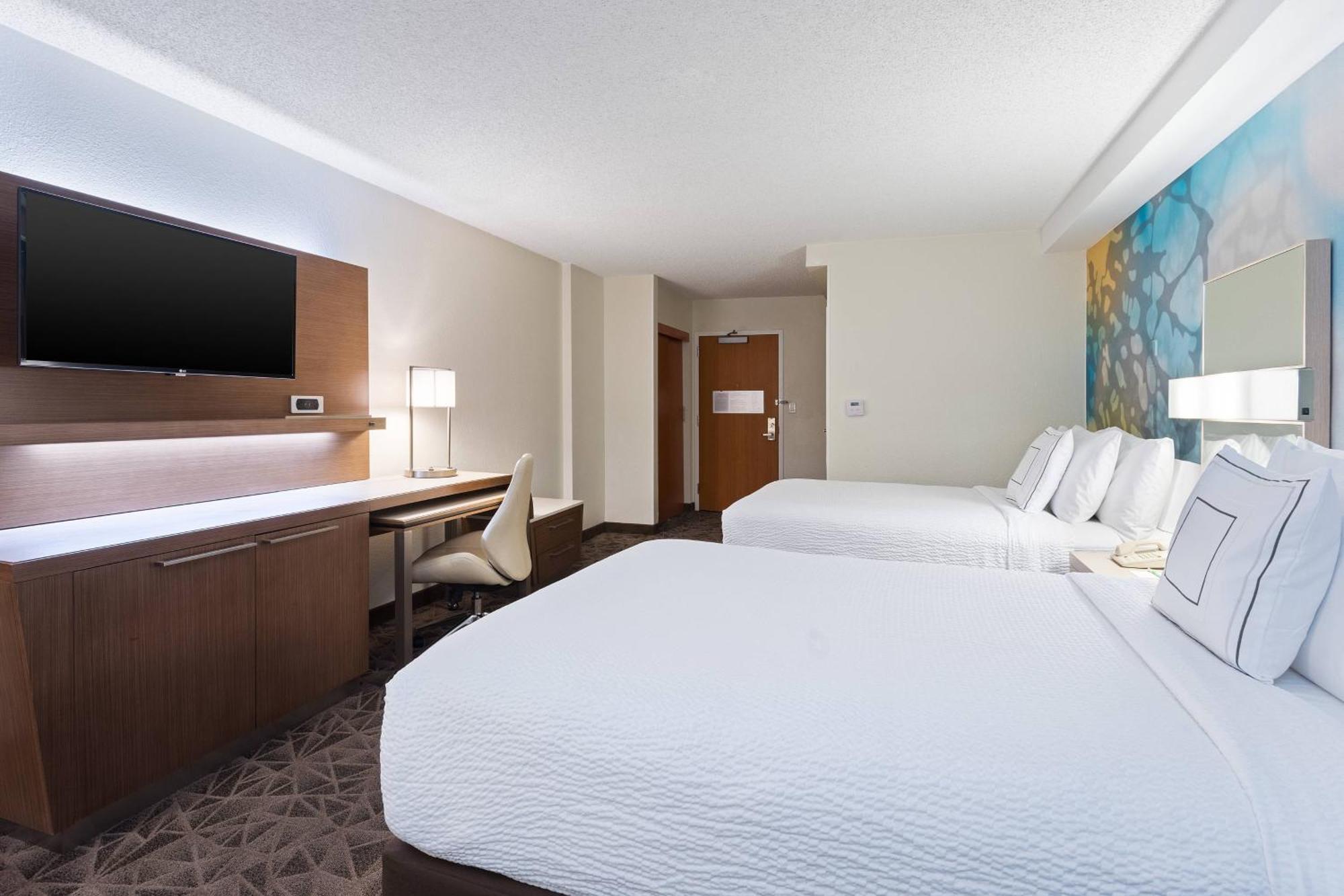 Hotel Courtyard Downtown Brickell Area 3*