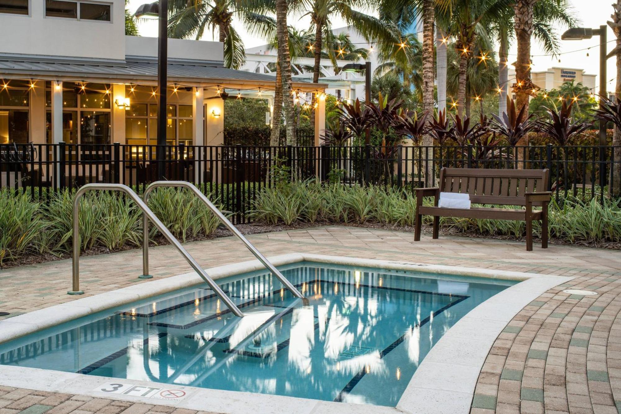 By Marriott Airport 3*