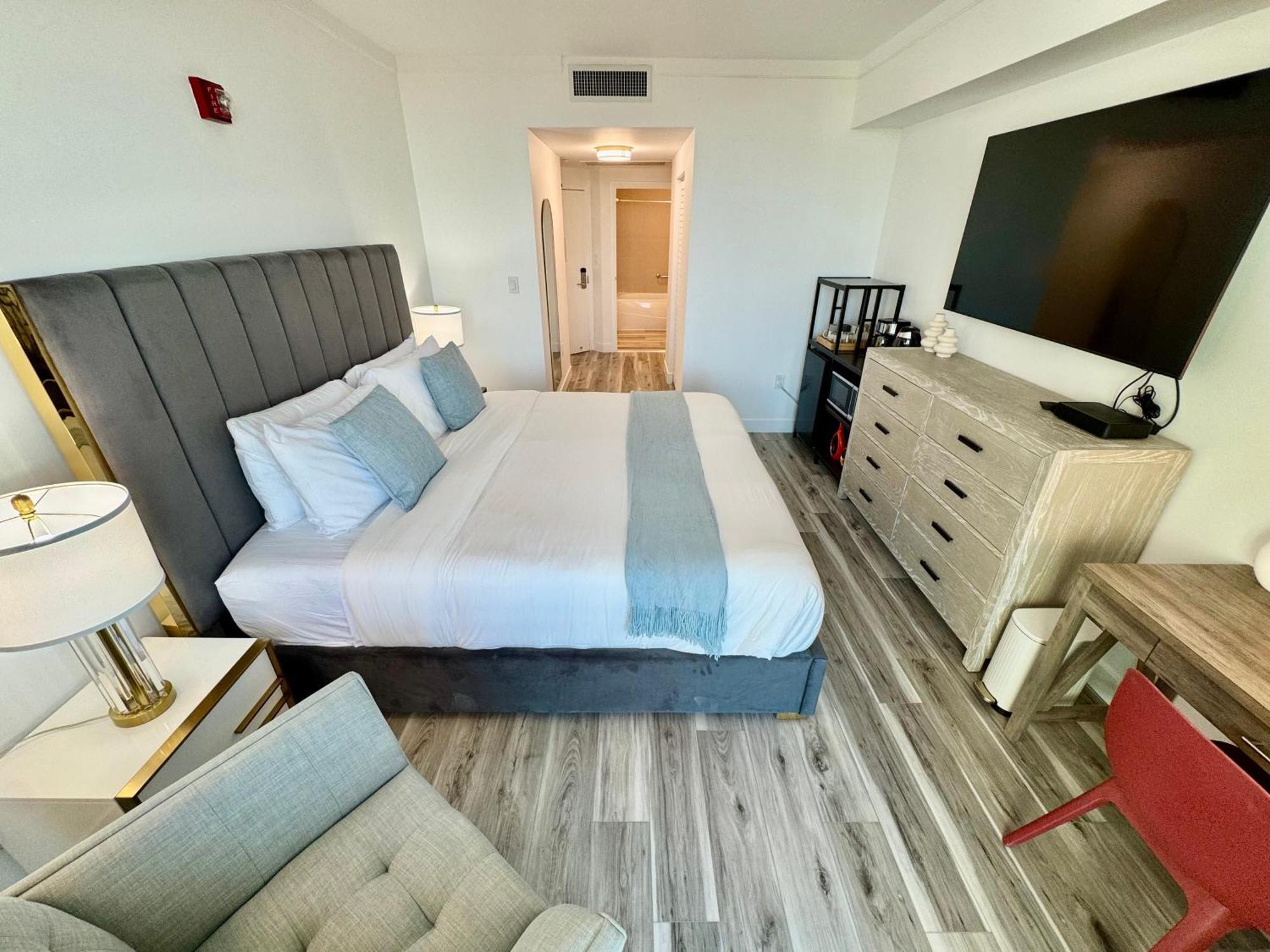 Appartement Balcony Ocean View ! Pool - Wifi - Gym - Parking