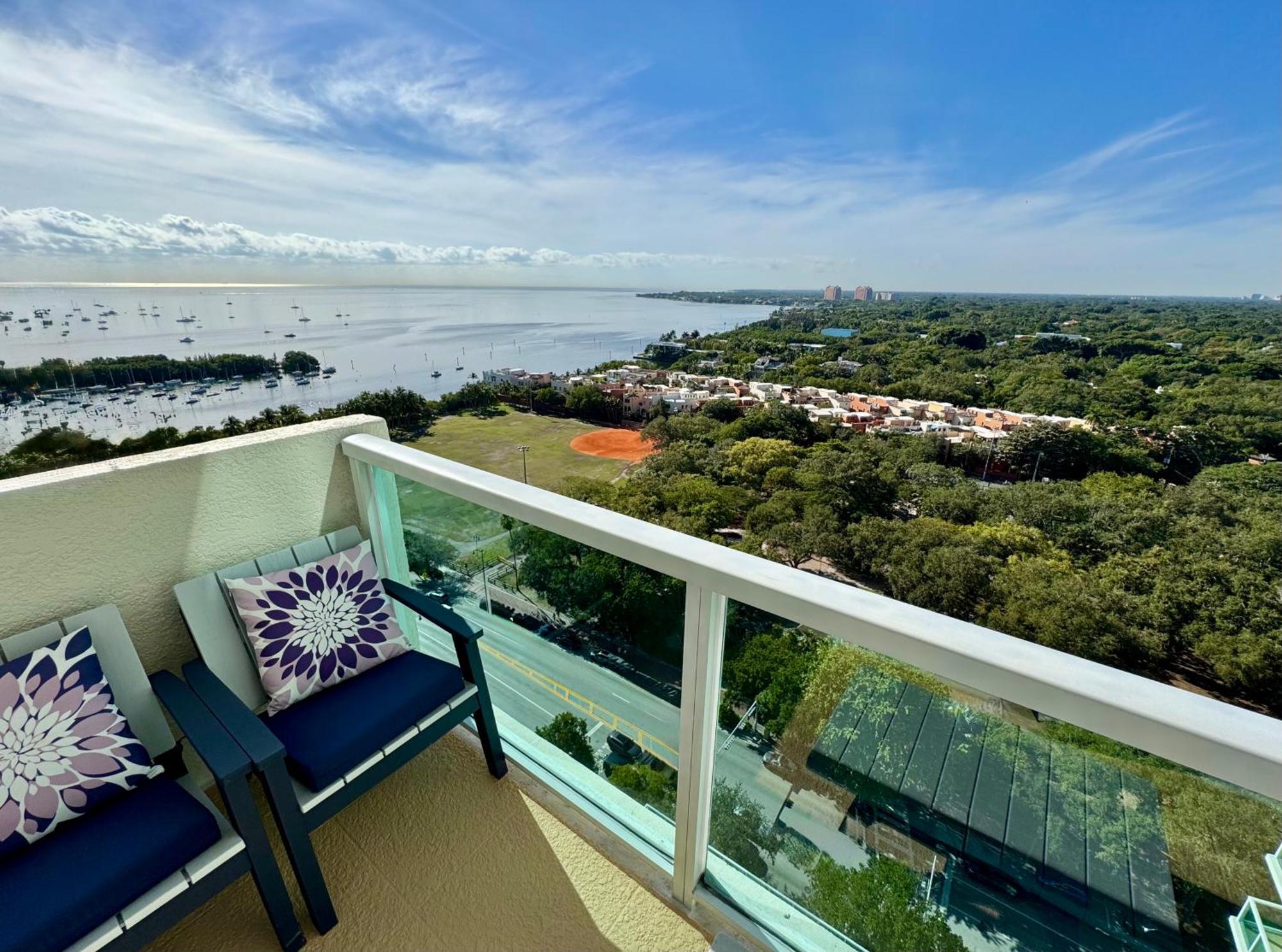 Appartement Balcony Ocean View ! Pool - Wifi - Gym - Parking *