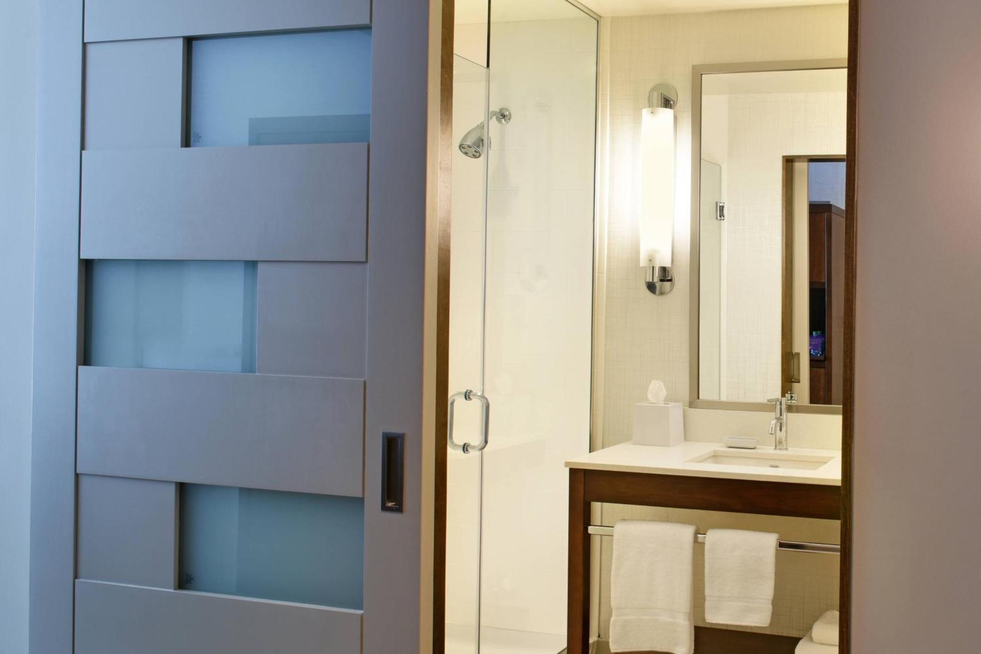 Four Points By Sheraton Coral Gables Hotel 4*