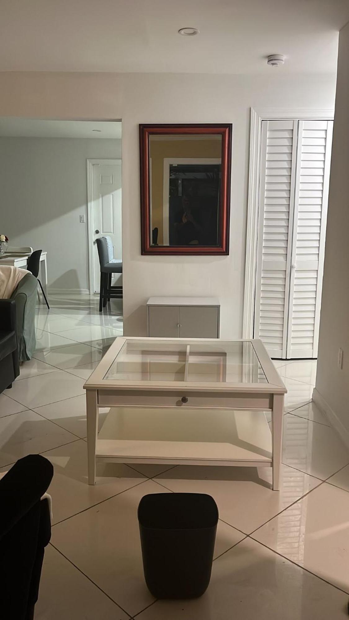 Beautiful, Fully Furnished 4bed 2bath House - 5 Minute Walk To Miracle Mile Downtown Coral Gables Villa Miami