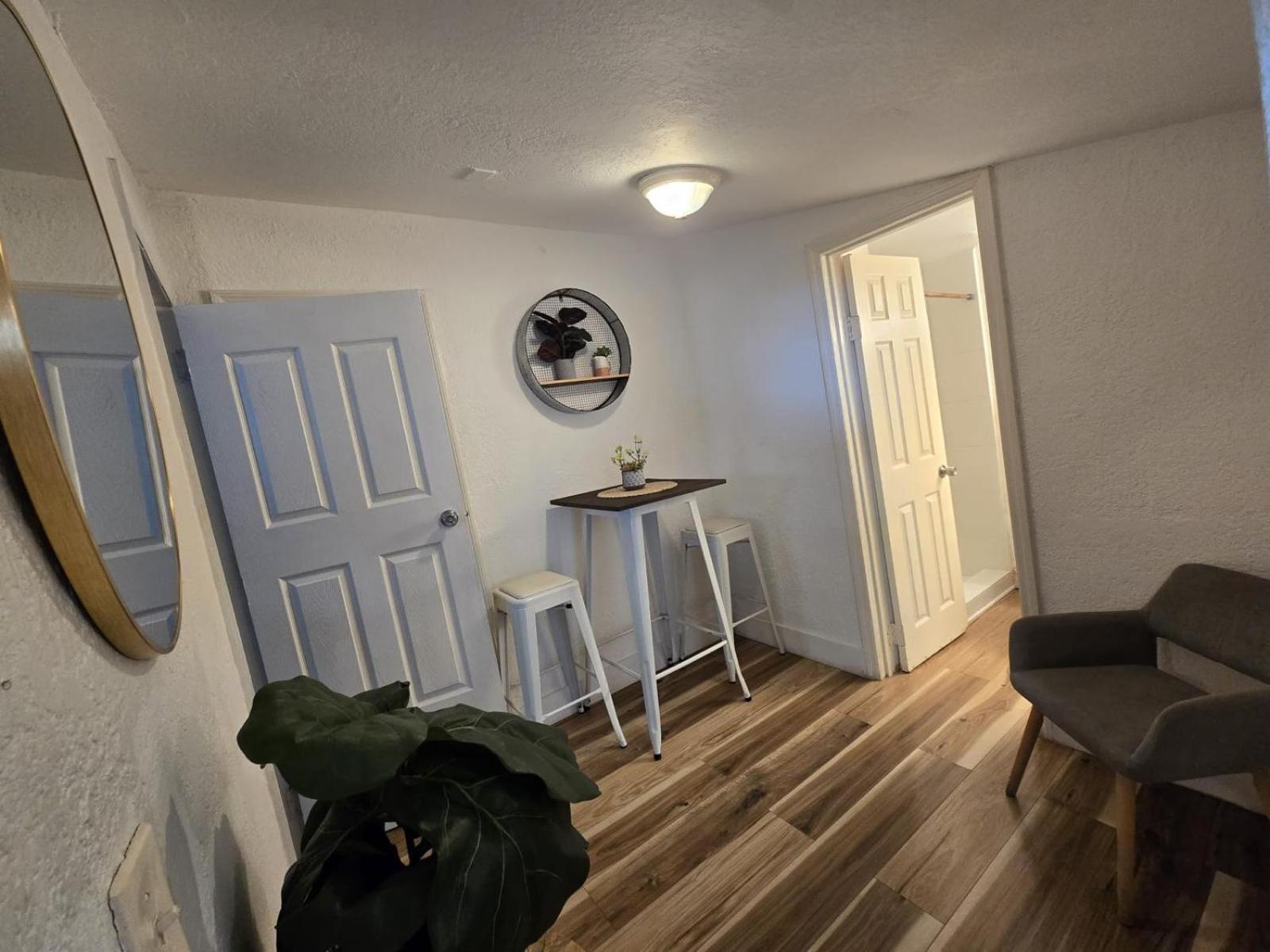 Apartment 420 Friendly Charming Apt 1br1bth