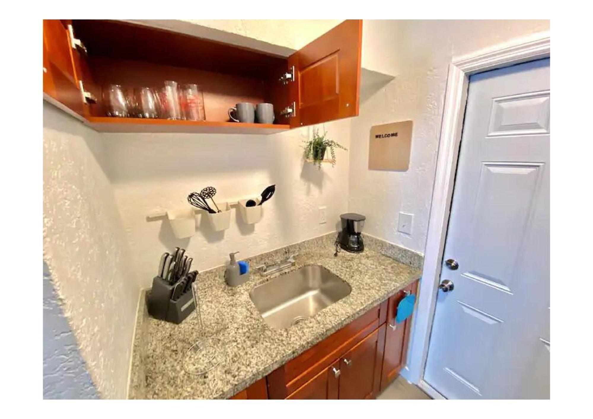 Apartment 420 Friendly Charming Apt 1br1bth *