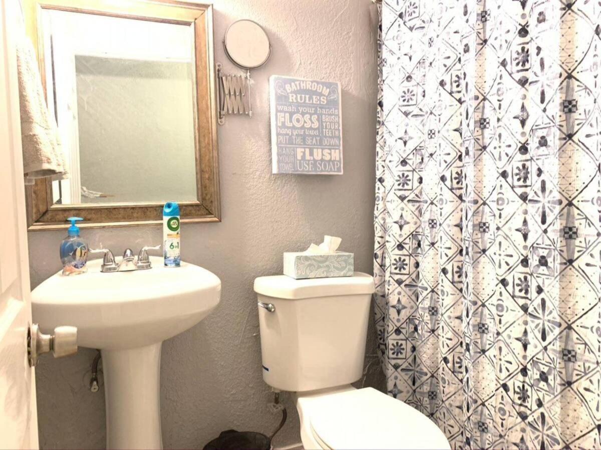 Apartment Group By The Grove & Gables *