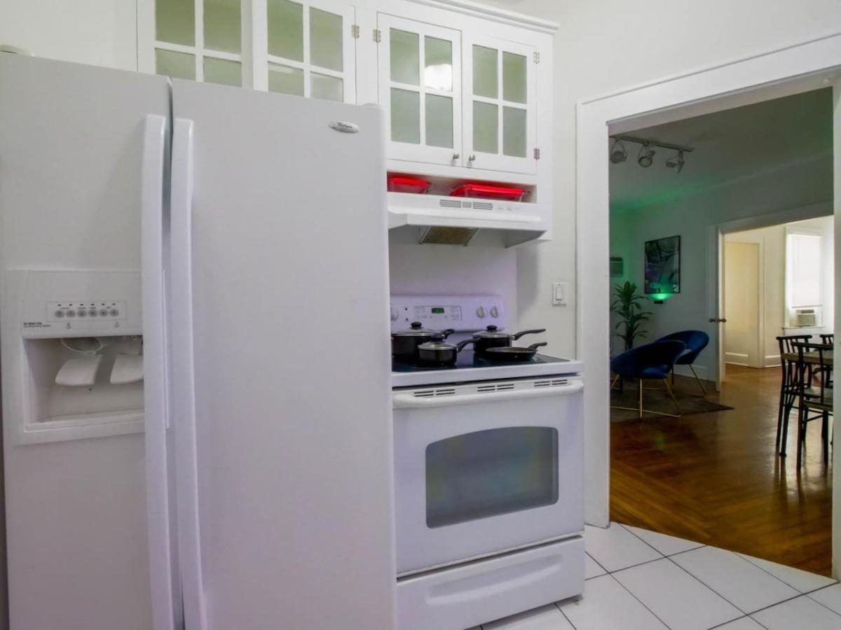 Style 2bed And 1bath Gem - Location Apartment *