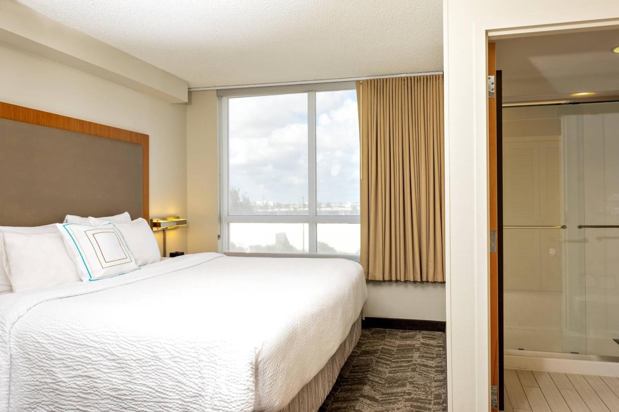 Springhill By Marriott Airport South Blue Lagoon Area Hotel