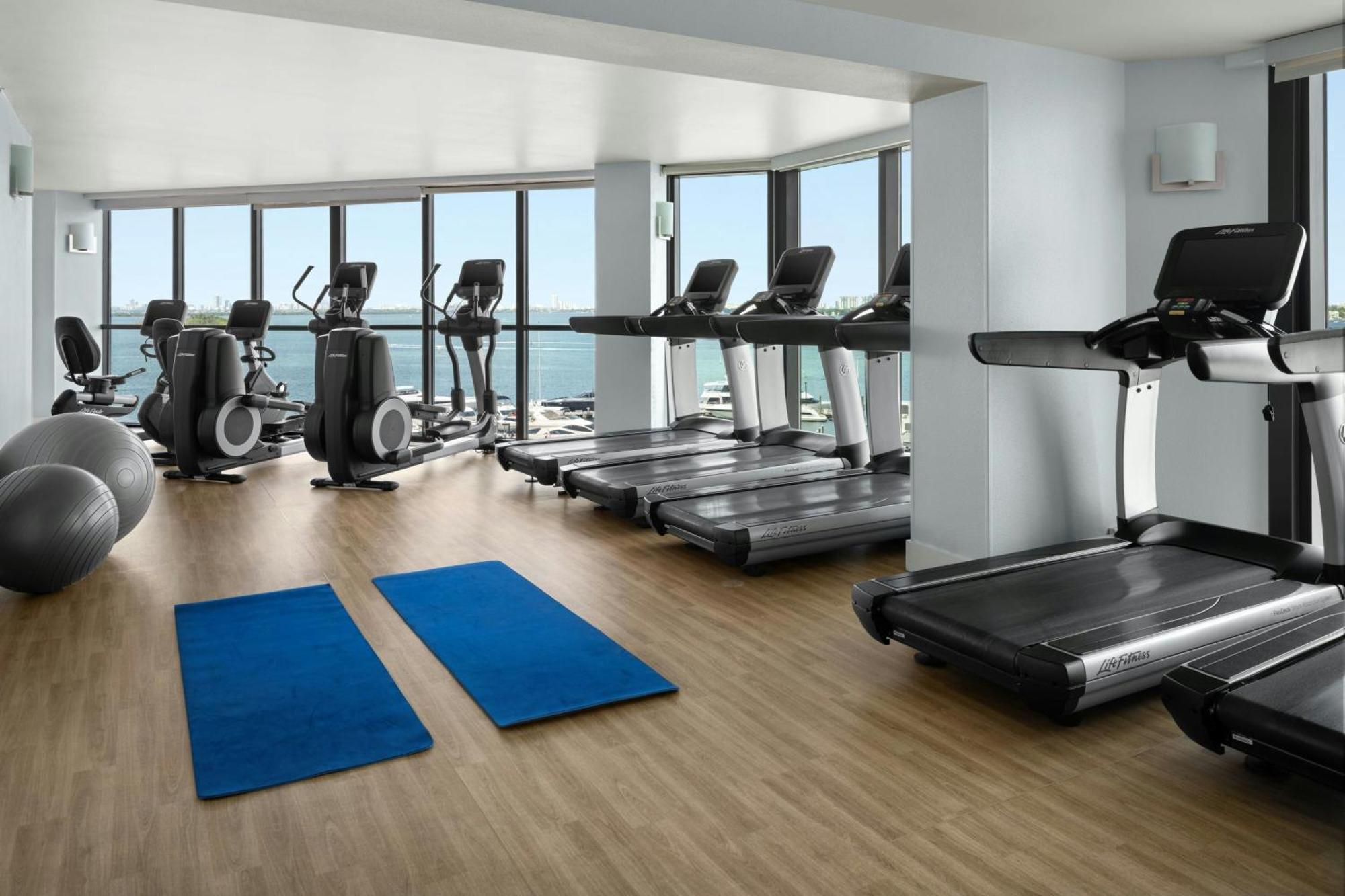 Marriott Biscayne Bay 4*
