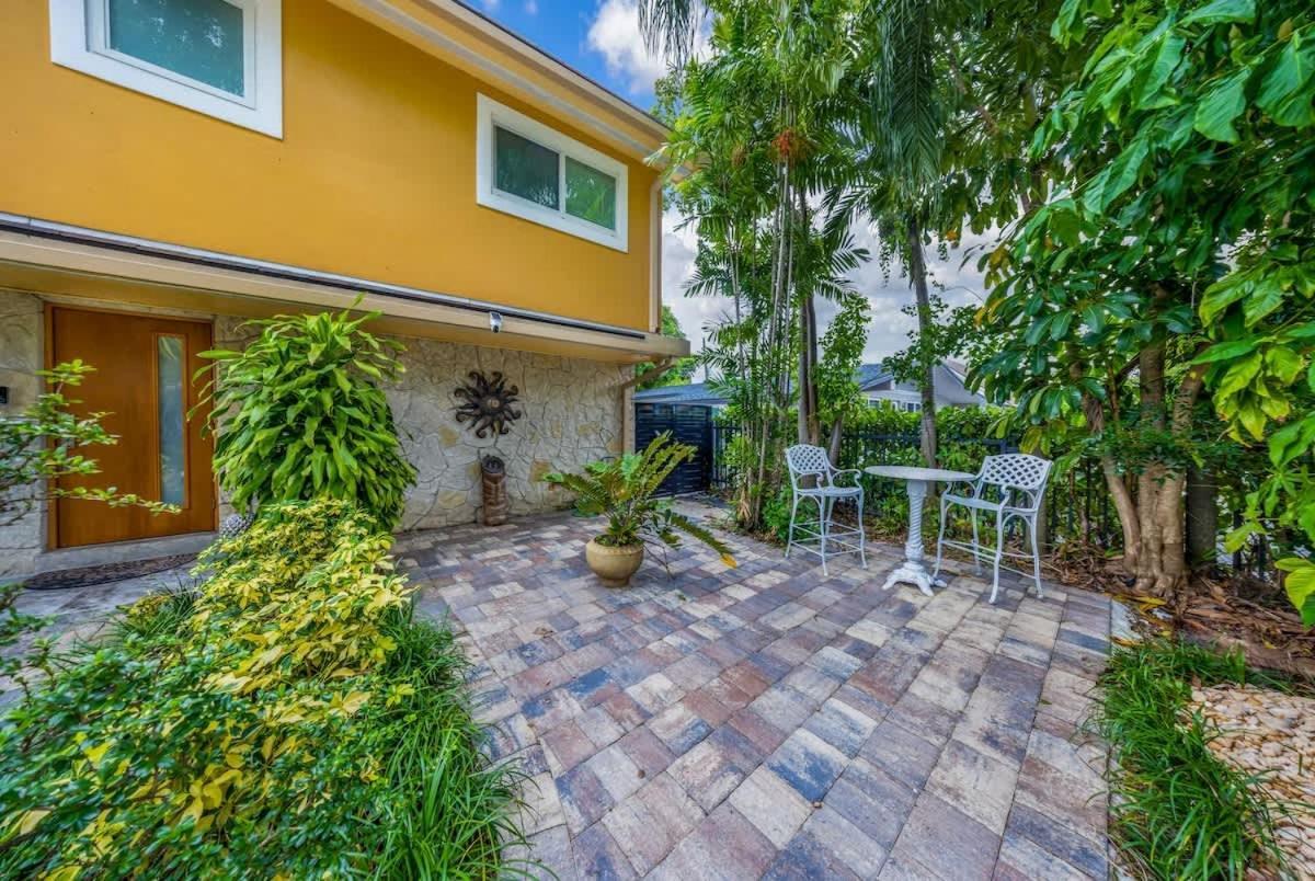 Charming Family With Lush Garden Holiday home Miami