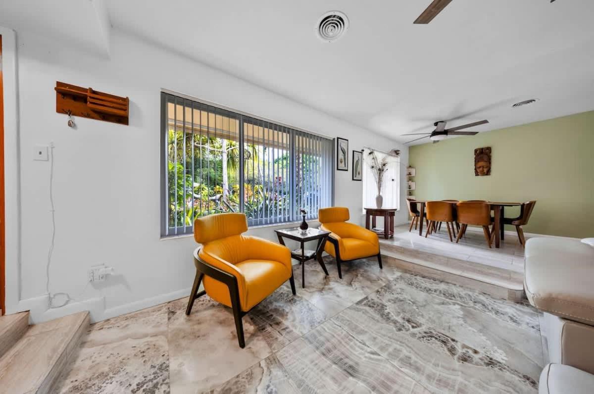 Charming Family With Lush Garden Miami