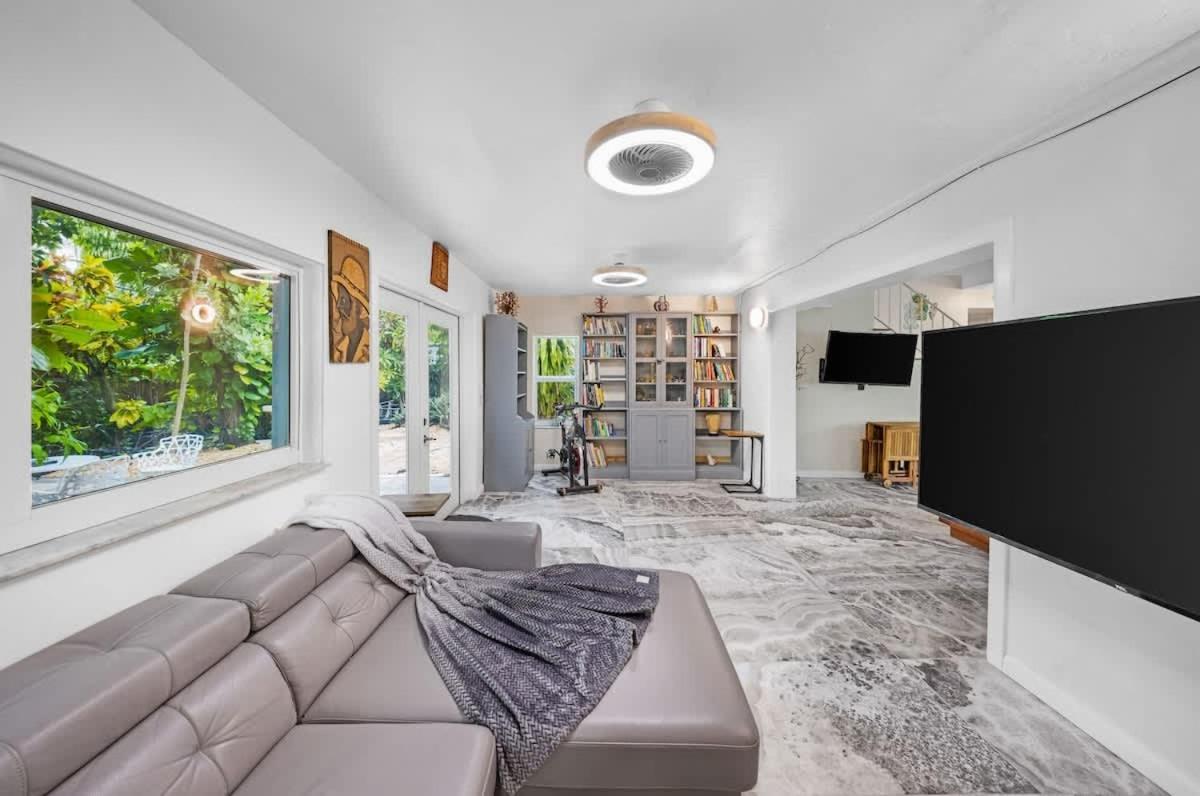 Holiday home Charming Family With Lush Garden Miami
