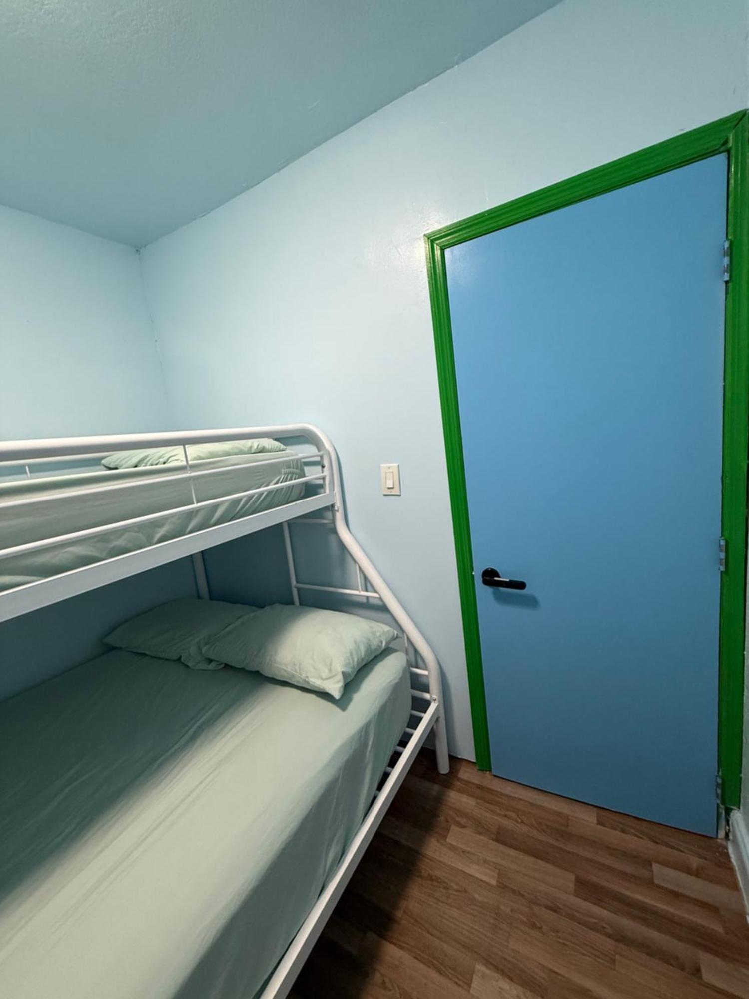 Oqp Vacations Hostel