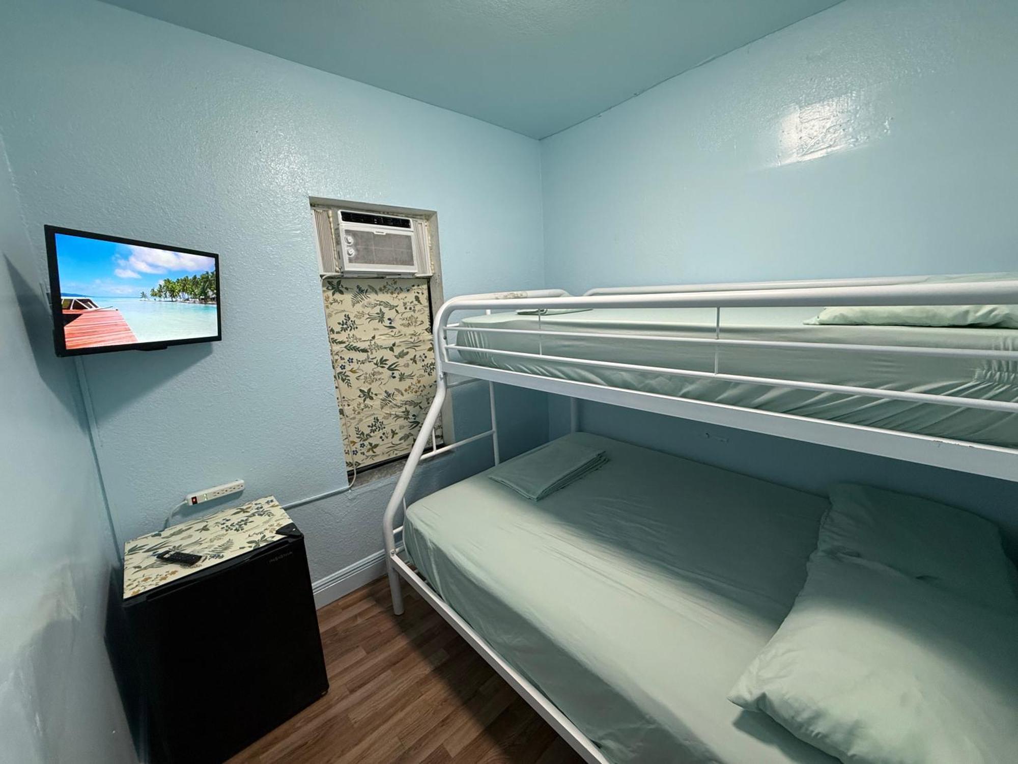 Hostel Oqp Vacations *
