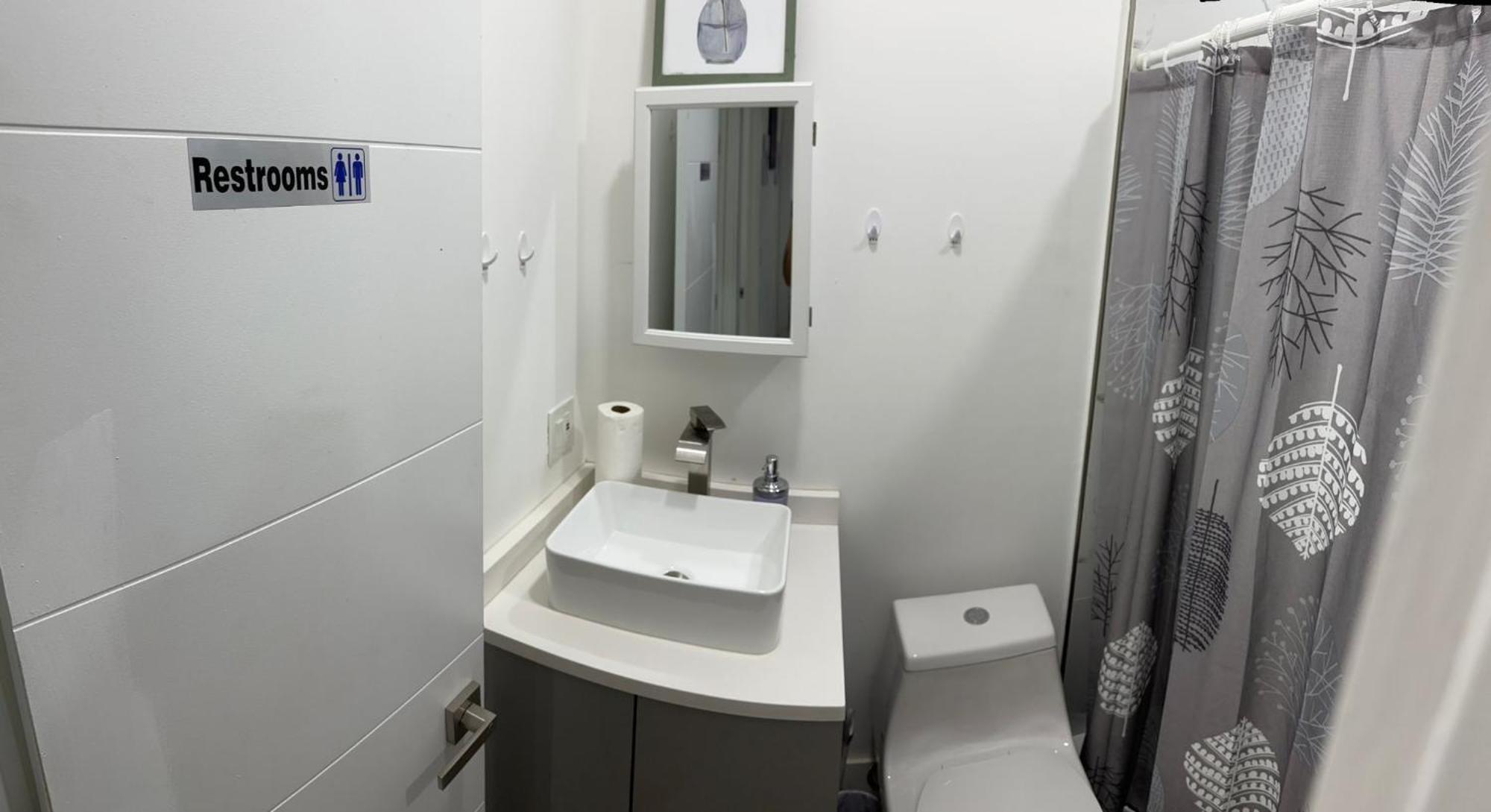 203 Shared For Men Comfortable, Affordable Hostel *