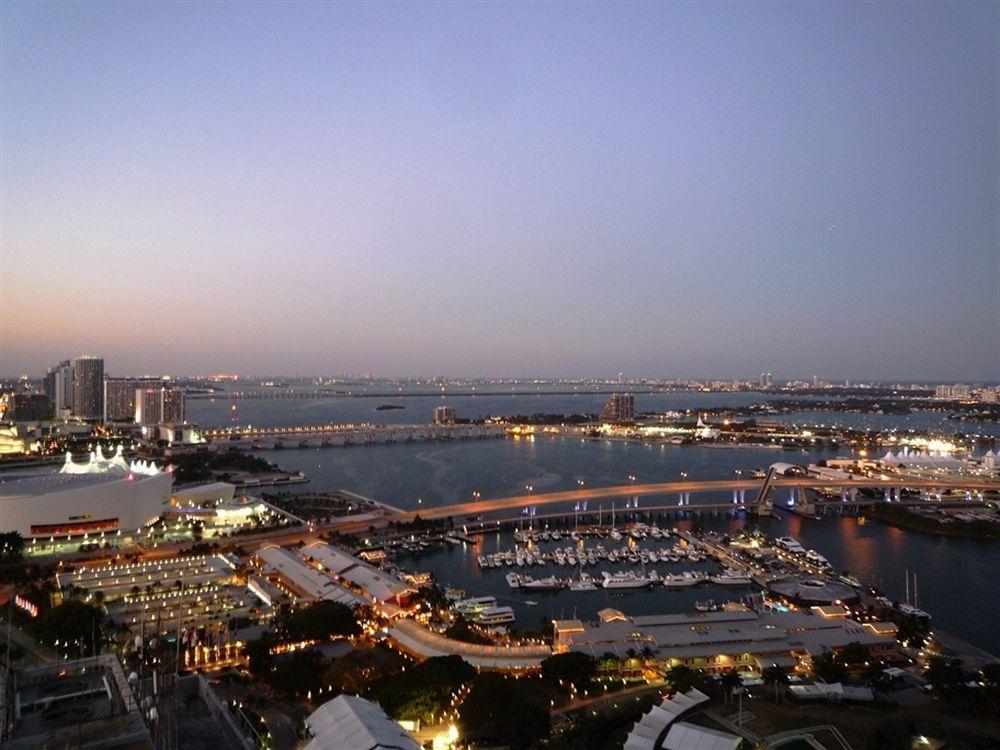 Luxury At 50 Biscayne *