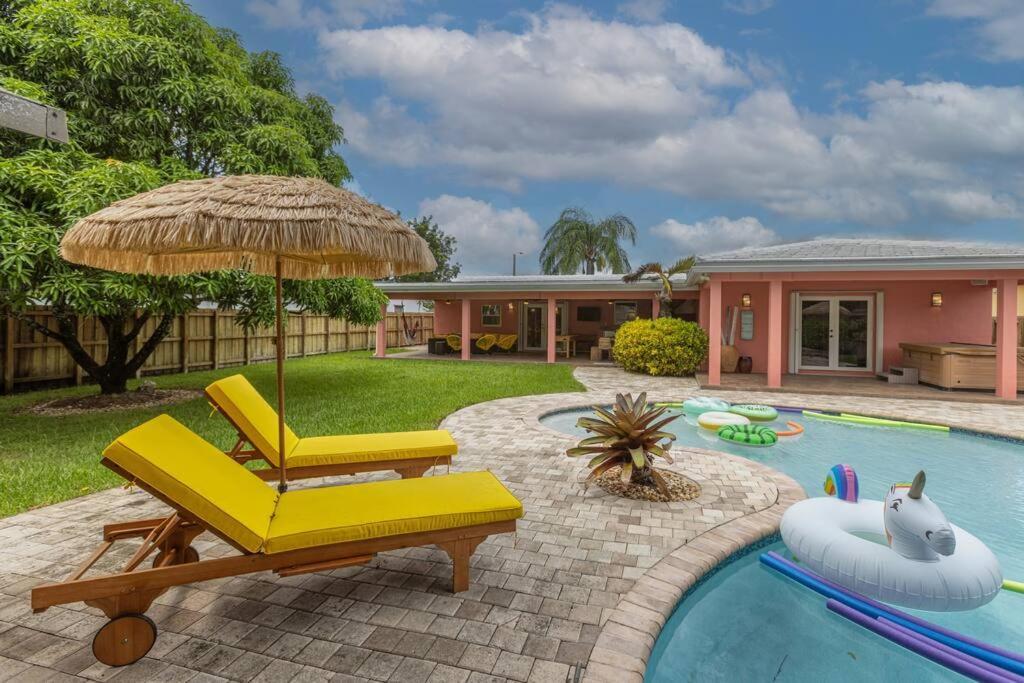 Casa Mexican - Big Pool - Hot Tub - Fits 12 Holiday home Miami