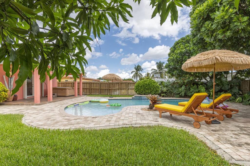 Holiday home Casa Mexican - Big Pool - Hot Tub - Fits 12