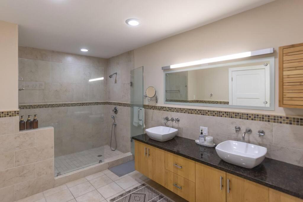 Casa Mexican - Big Pool - Hot Tub - Fits 12 Holiday home *