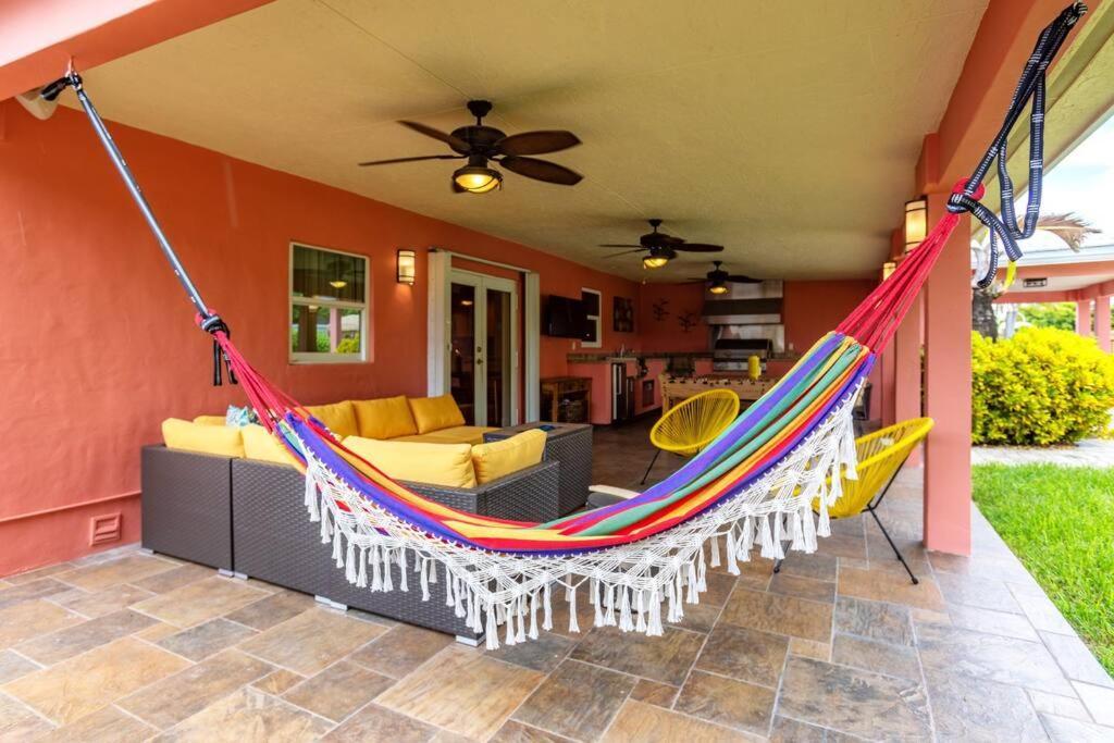 Casa Mexican - Big Pool - Hot Tub - Fits 12 Holiday home Miami