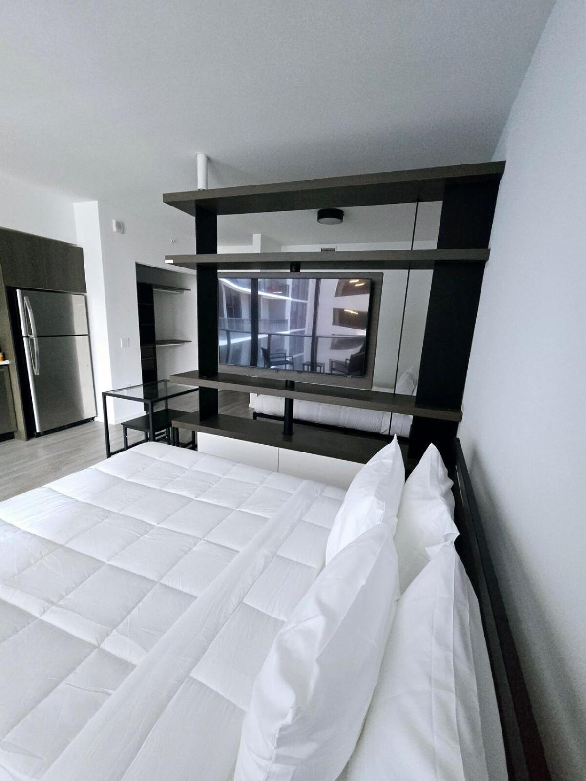 Myami With Balcony Apartment Miami
