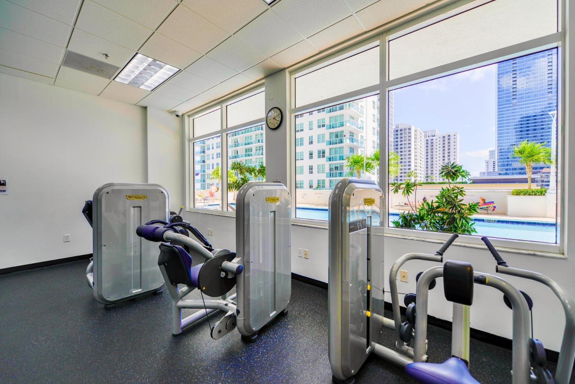 Modern Brickell With Prime Views Apartment