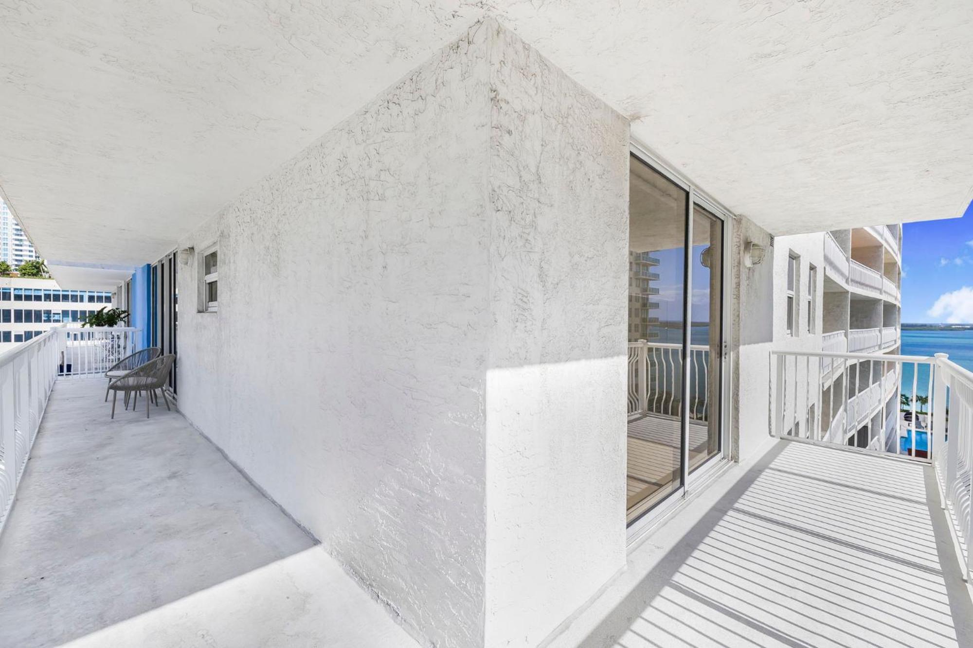 Modern Brickell With Prime Views Apartment Miami