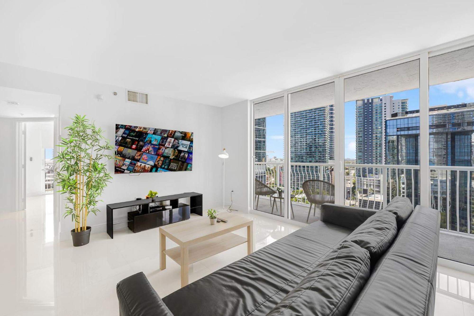 Apartment Modern Brickell With Prime Views