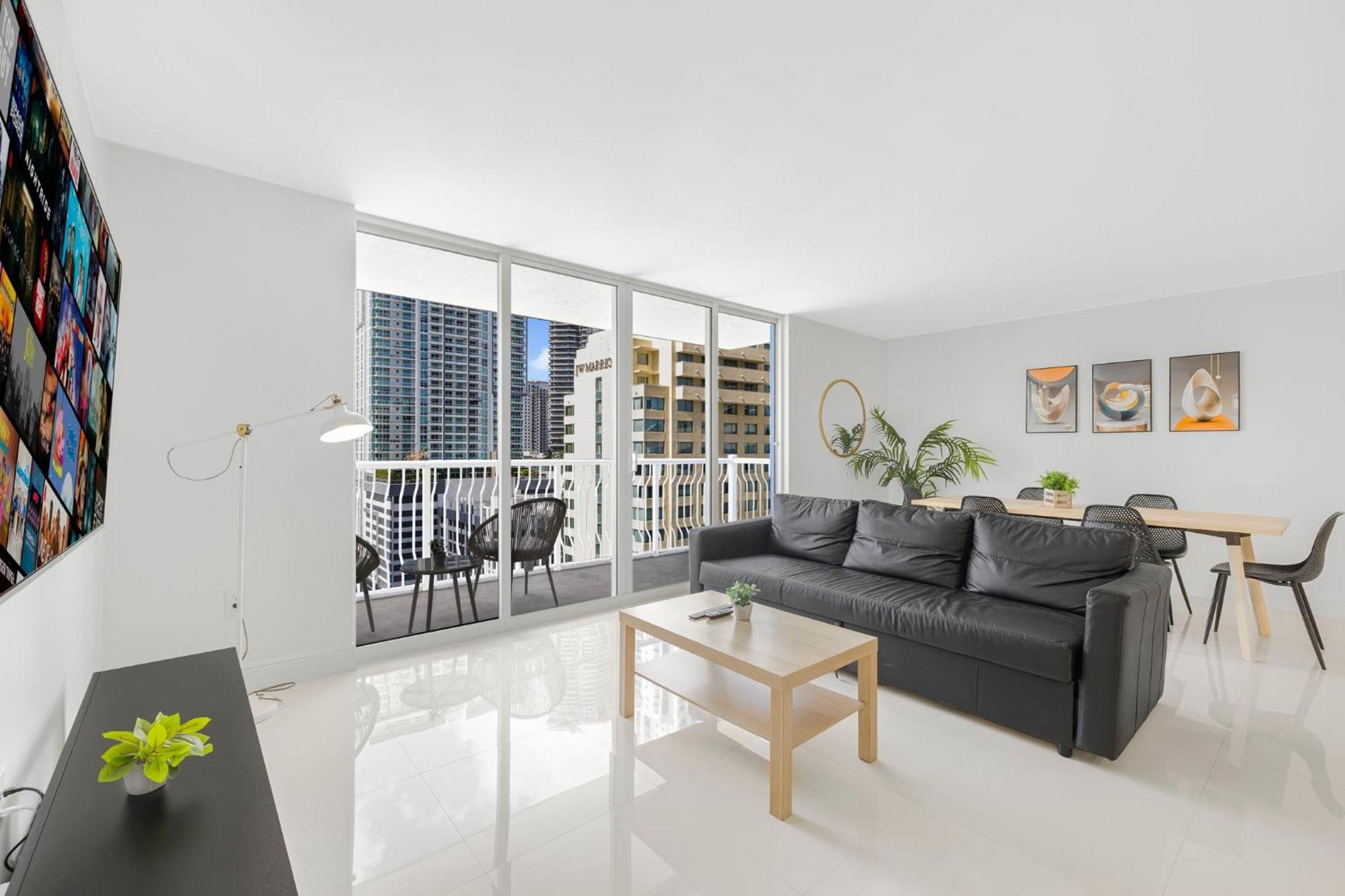 Modern Brickell With Prime Views Miami