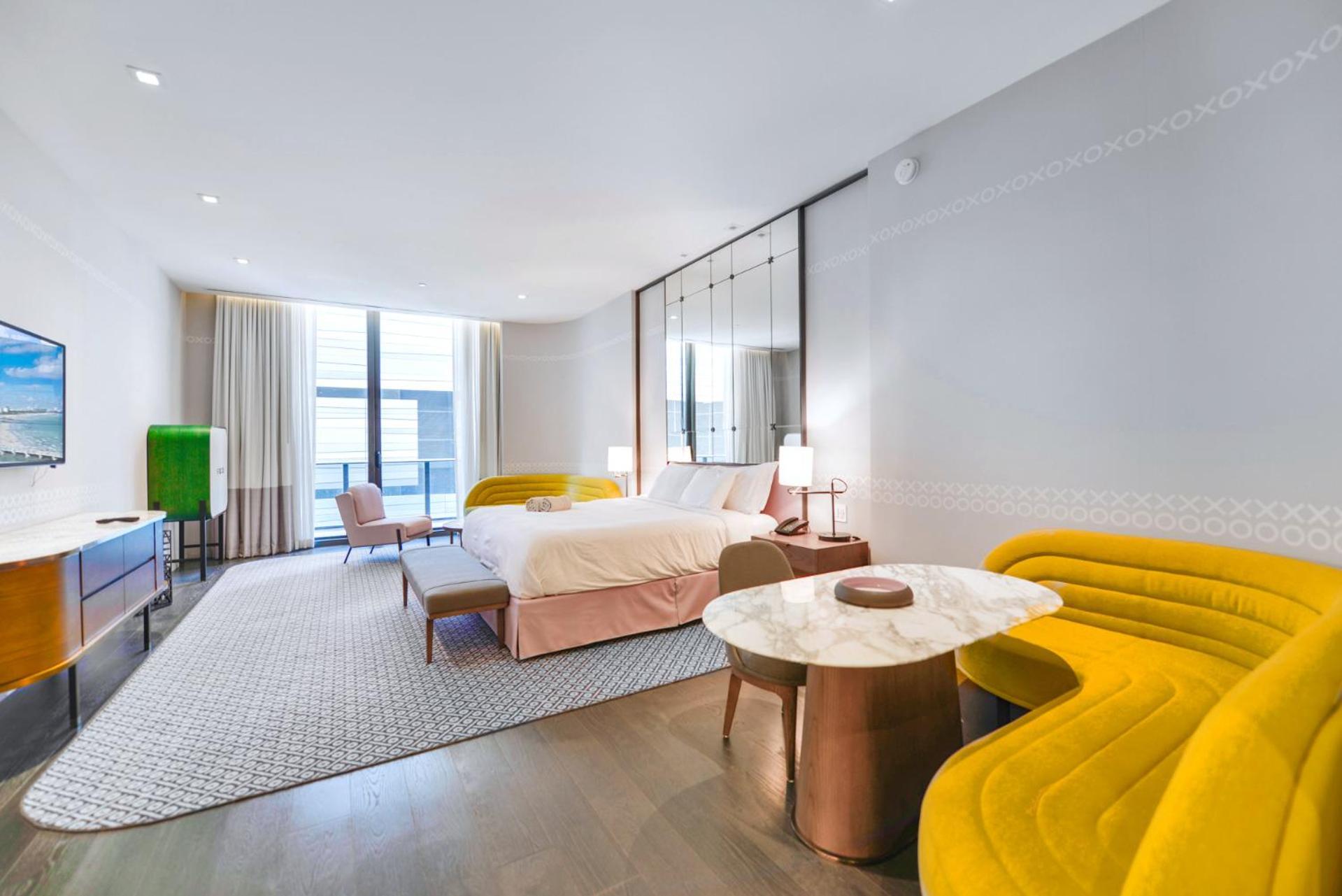 King Will Make Real Your Dreams Apartment