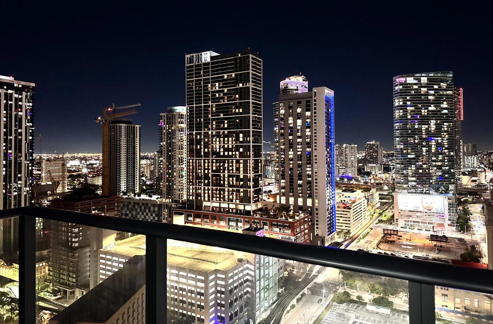 Apartment Luxury Loft- Free Parking- Ocean View, Brickell Downtown