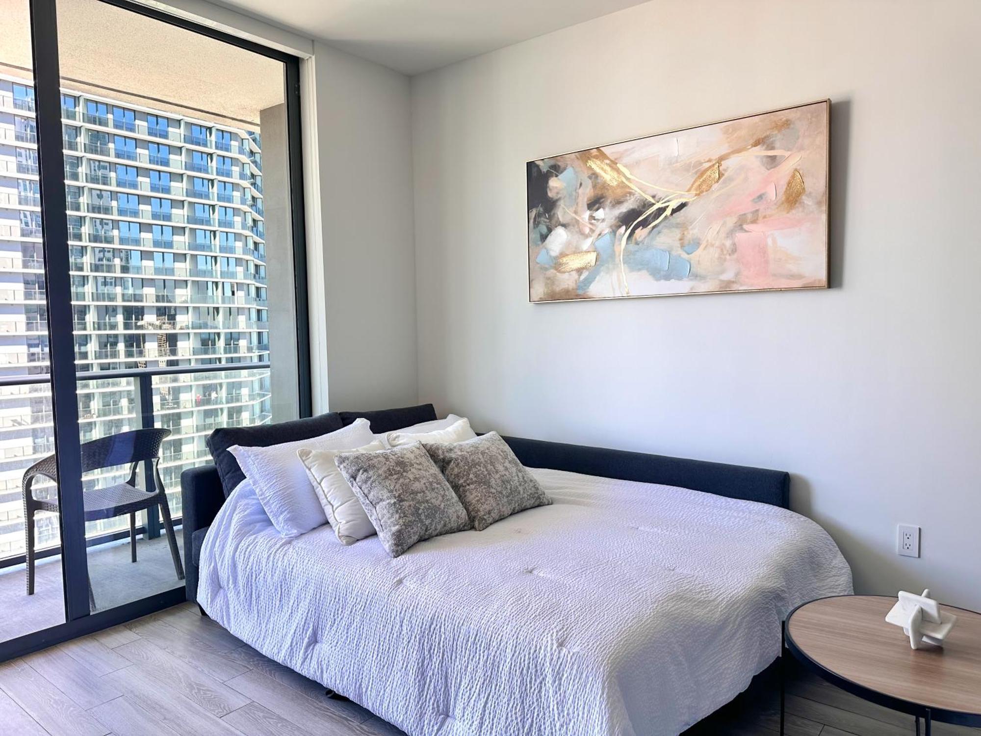 Luxury Loft- Free Parking- Ocean View, Brickell Downtown *