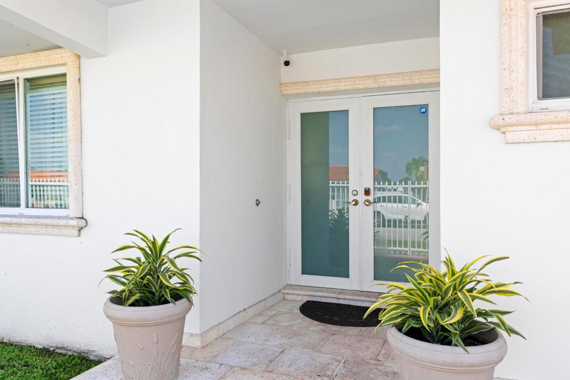 Casa Ibiza - Pool - Bbq - Great Price Holiday home *