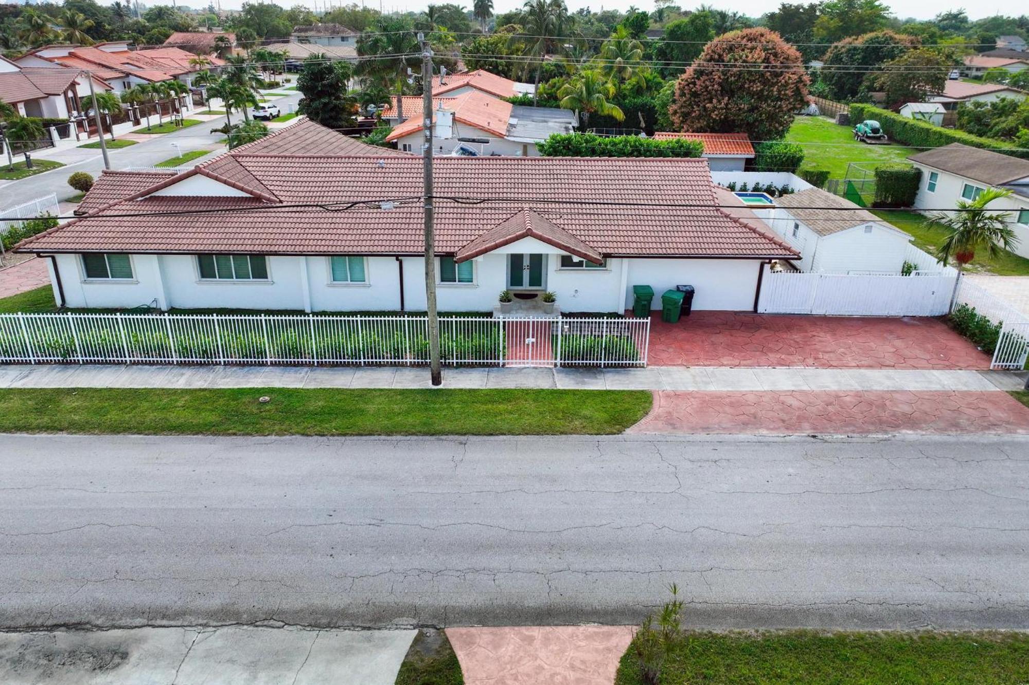 Casa Ibiza - Pool - Bbq - Great Price * Miami