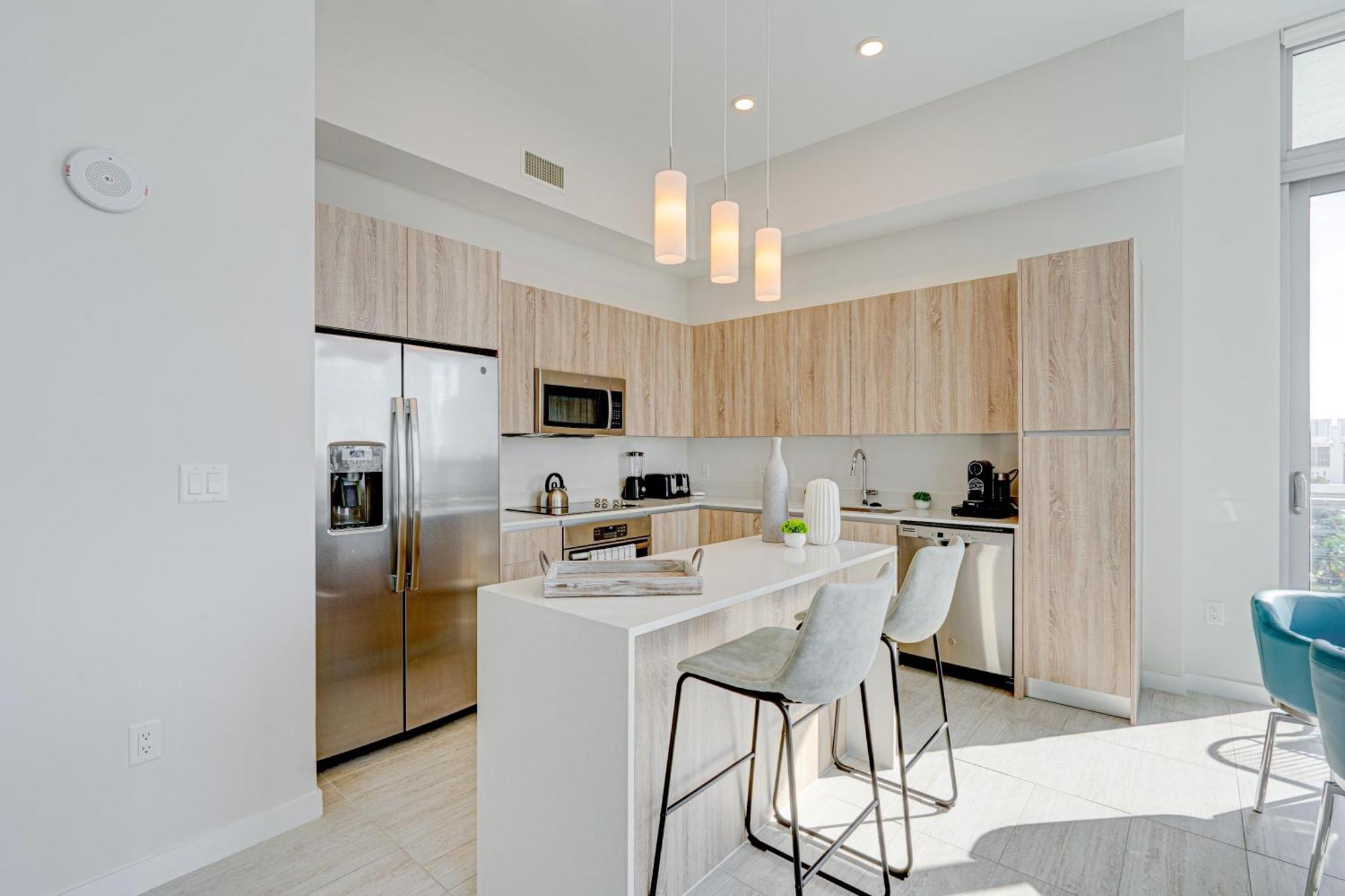 3900-602lg Design District, 2 Bedrooms & 2 Bathrooms *
