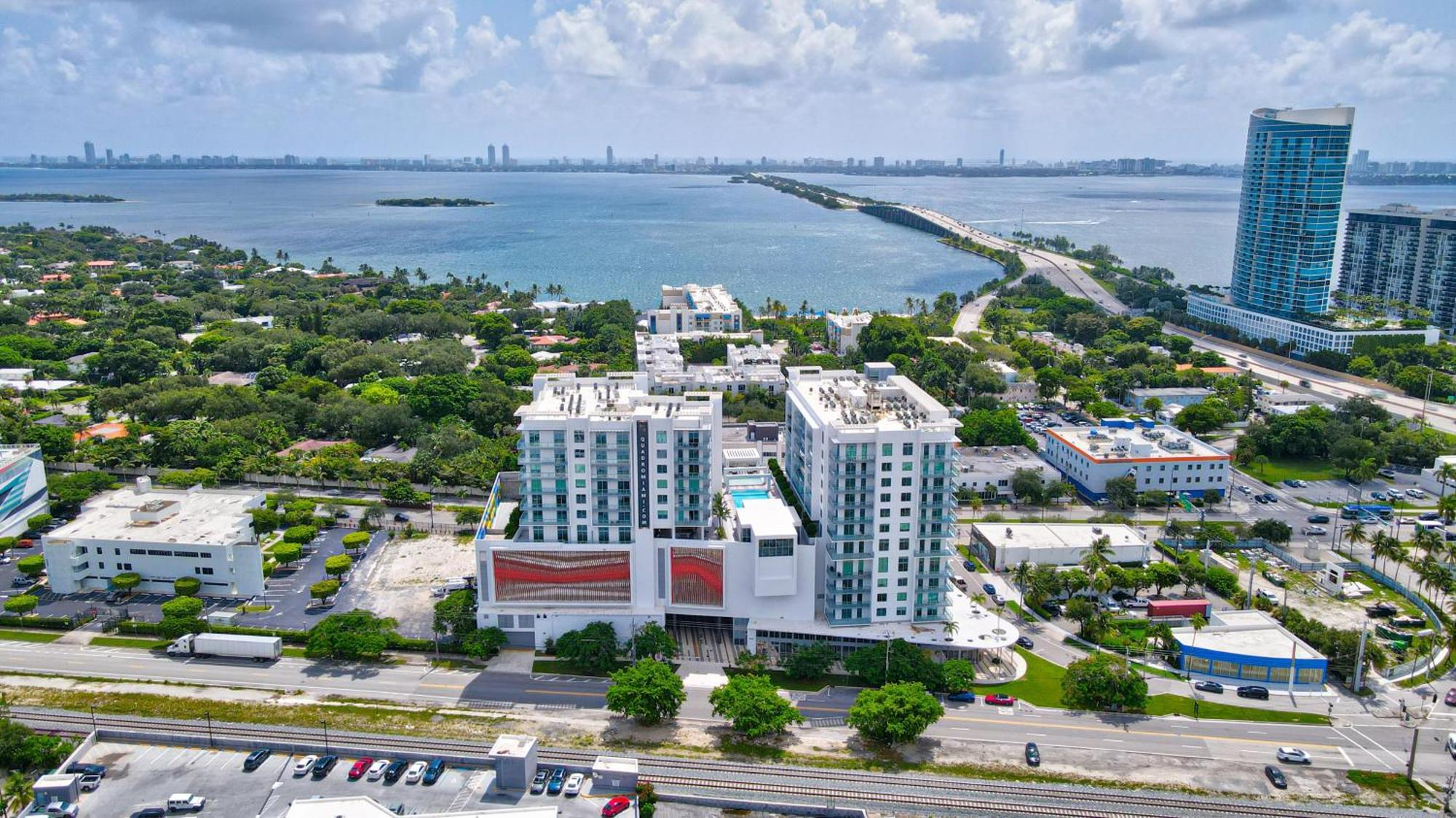 3900-602lg Design District, 2 Bedrooms & 2 Bathrooms