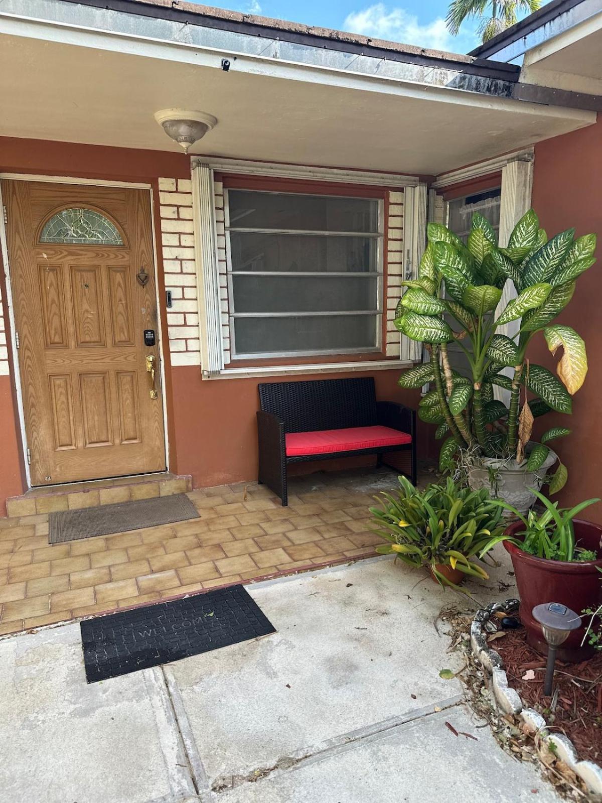 Apartment Private Sleep Pod Near Mia *