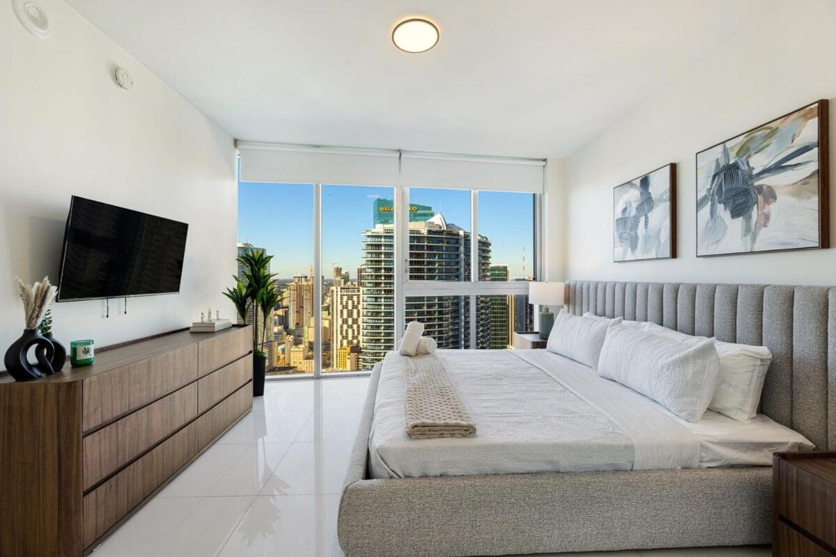 Apartment Sky High Penthouse Corner 2br 2ba Icon Brickell Miami