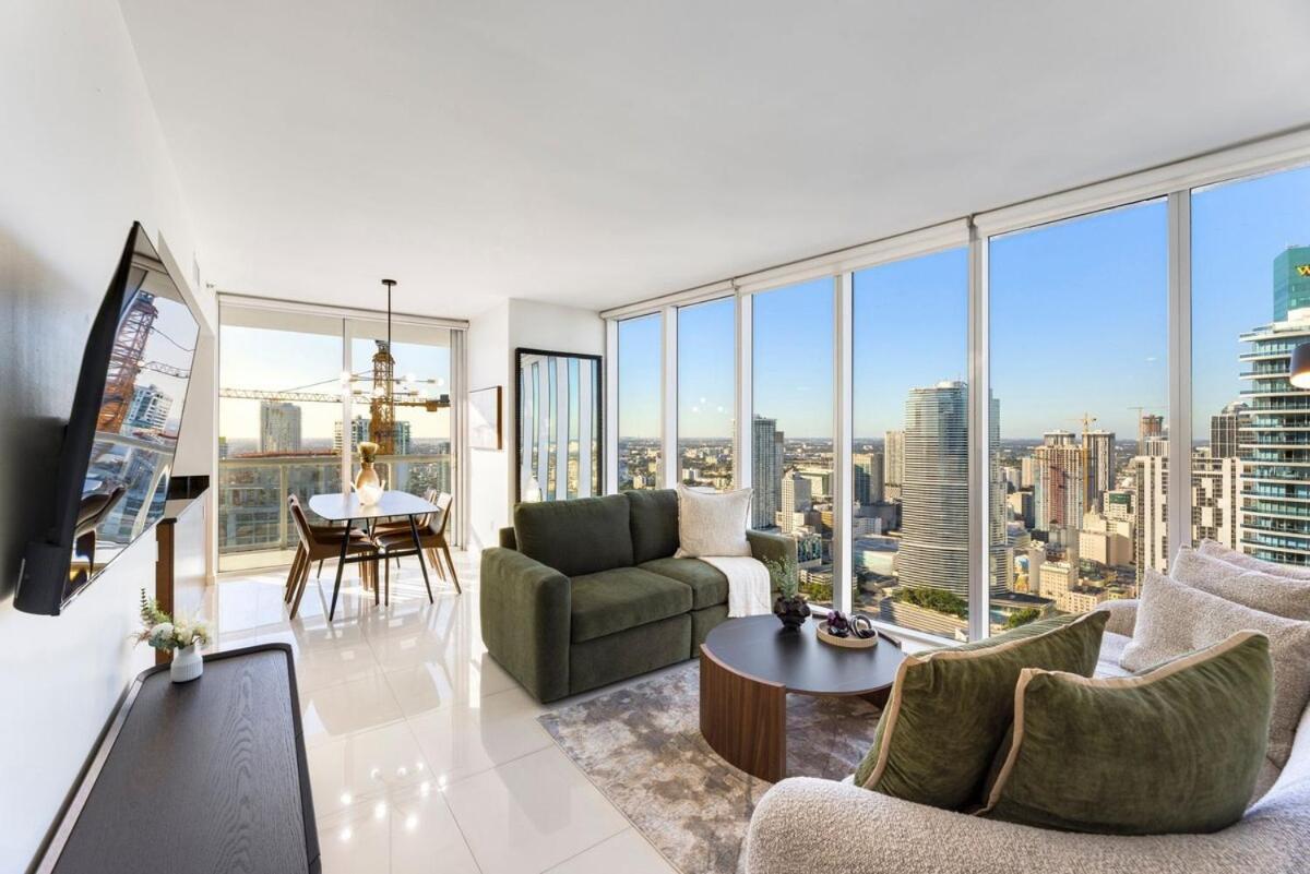 Sky High Penthouse Corner 2br 2ba Icon Brickell Miami