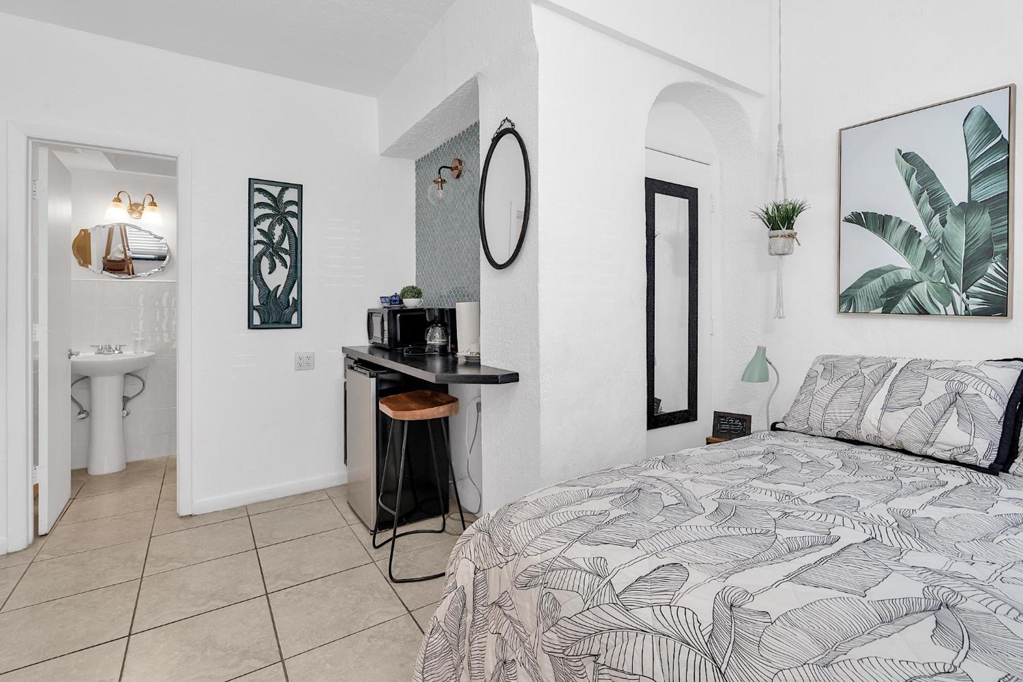 Guest house Private In Little Havana *