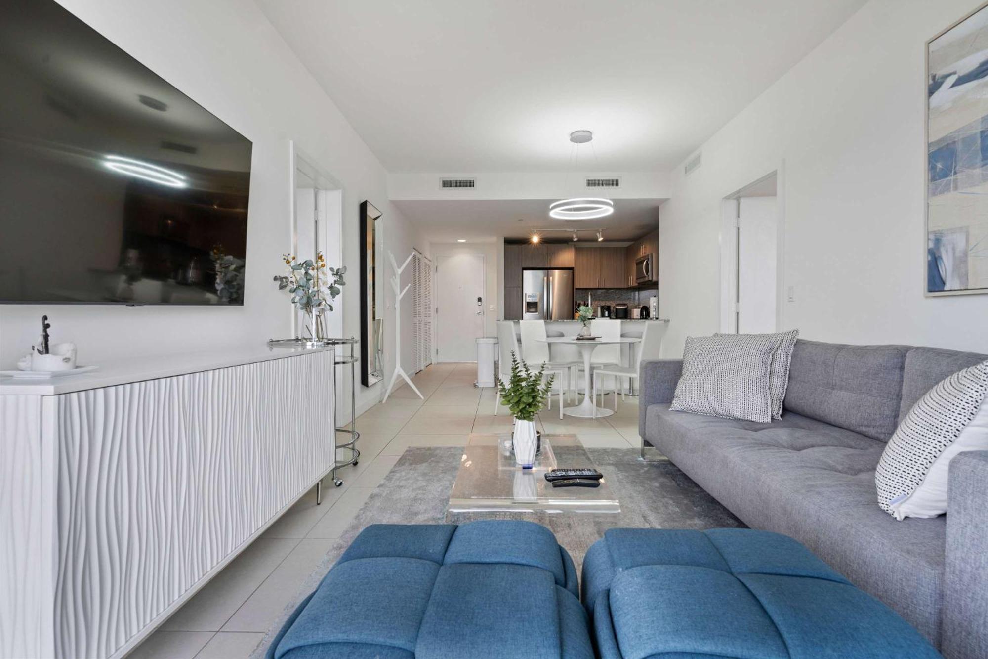Ferienhaus La Central - Cityplace Doral And Across From Park *