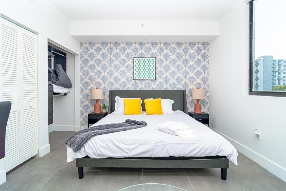 King Bed Brand New Oasis Minutes To Brickell *