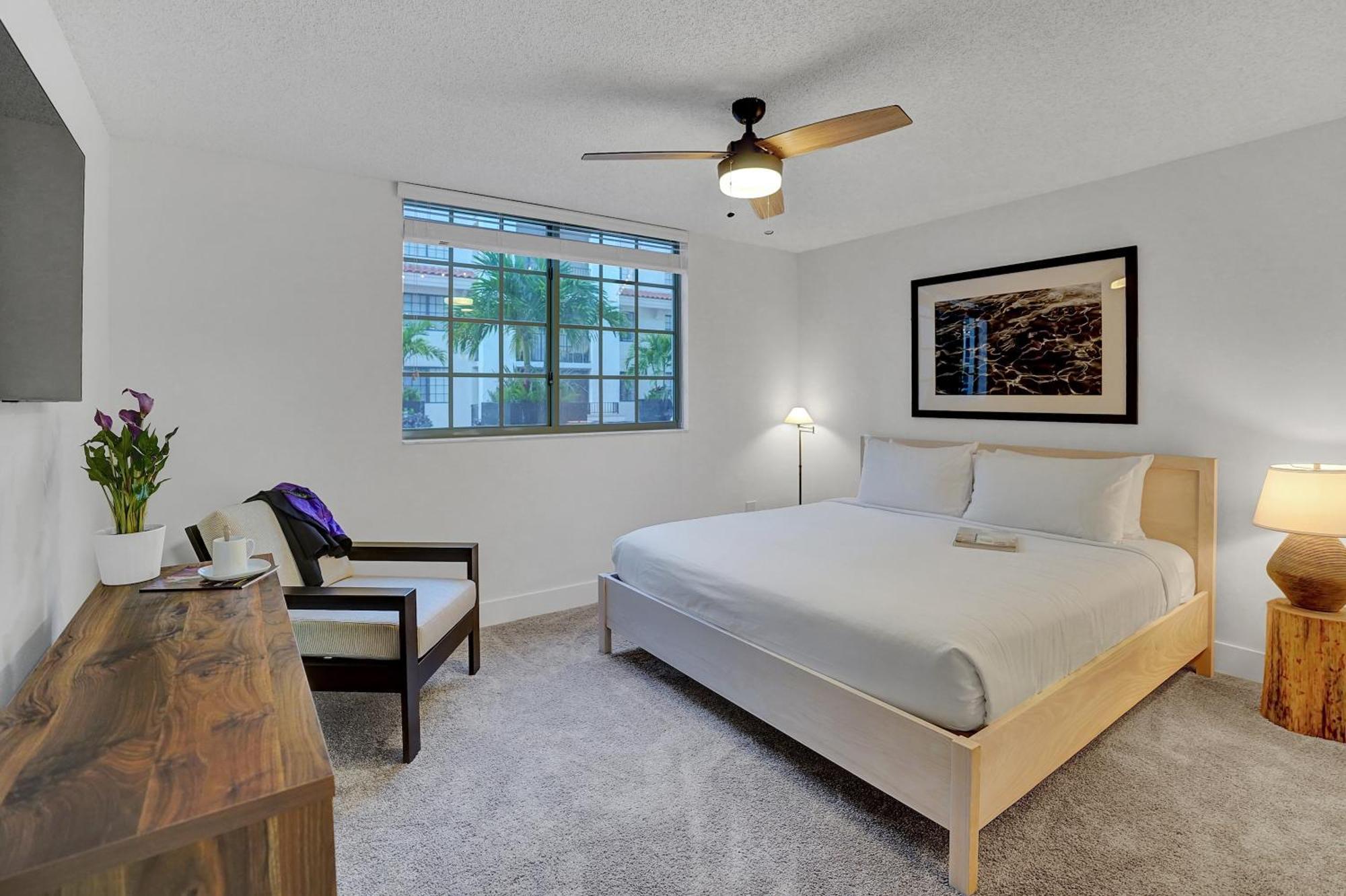 Stylish Modern At Gables Grand Plaza In Appartement