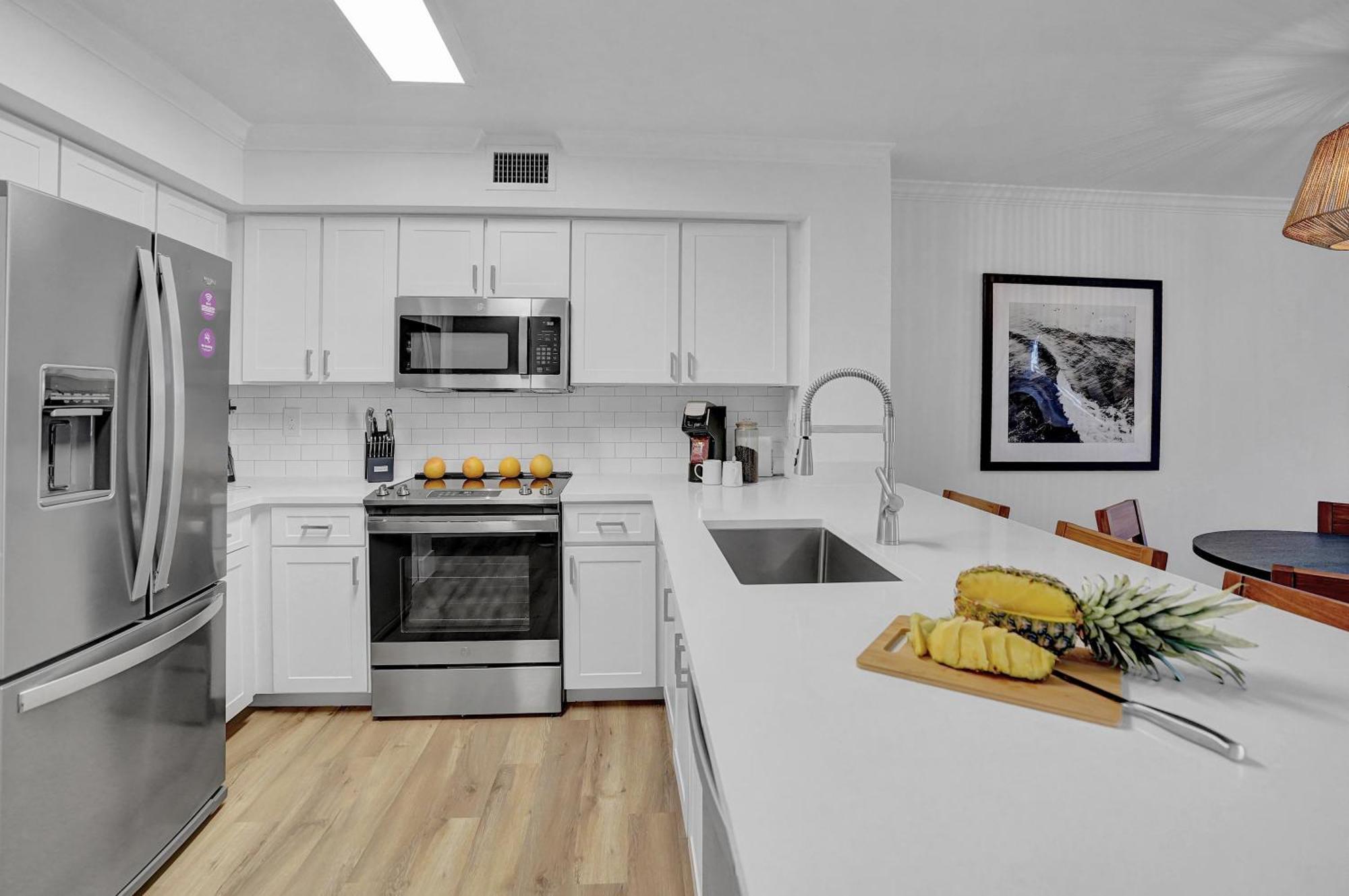 Stylish Modern At Gables Grand Plaza In * Miami