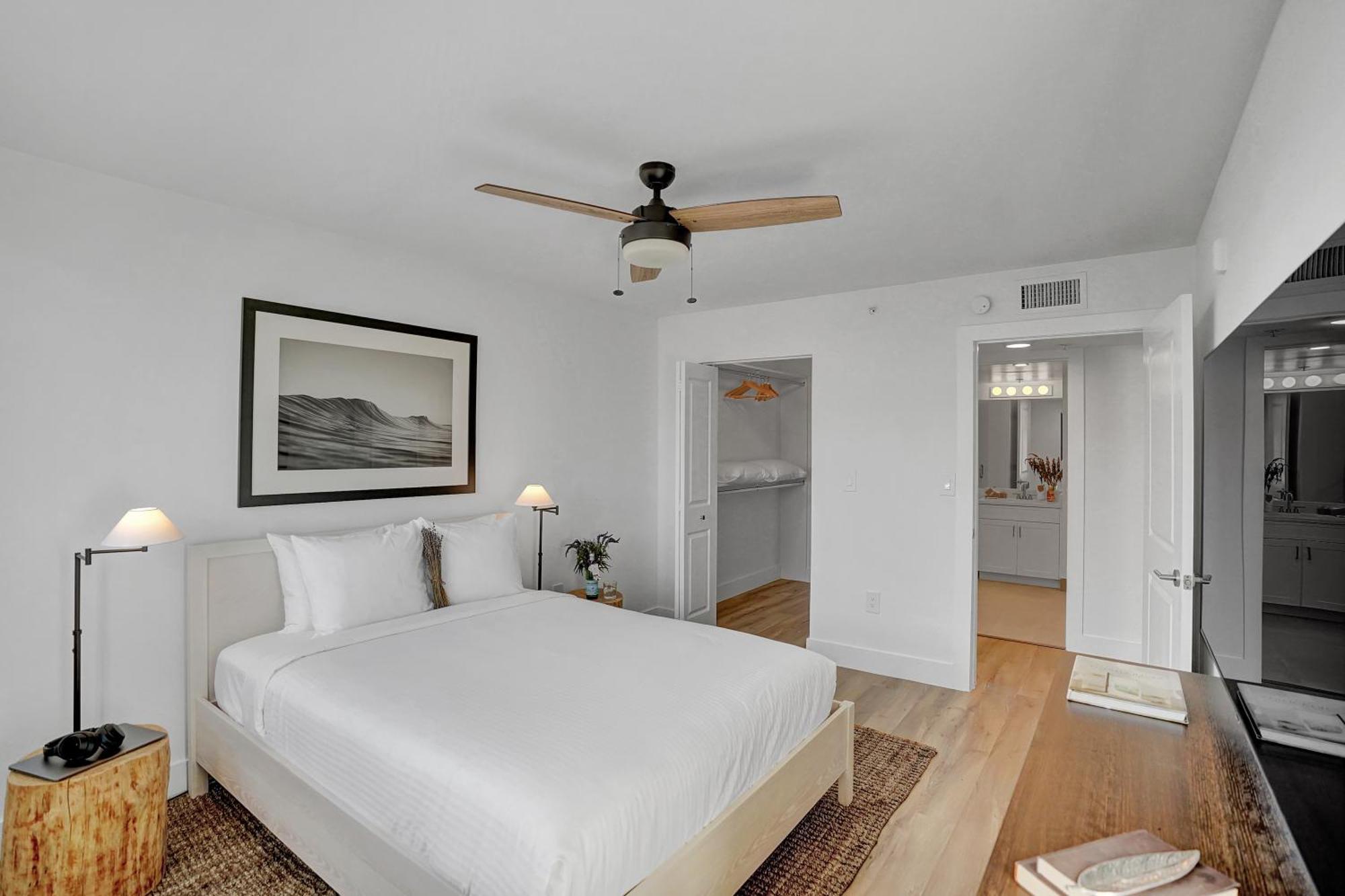 Stylish Modern At Gables Grand Plaza In Appartement Miami