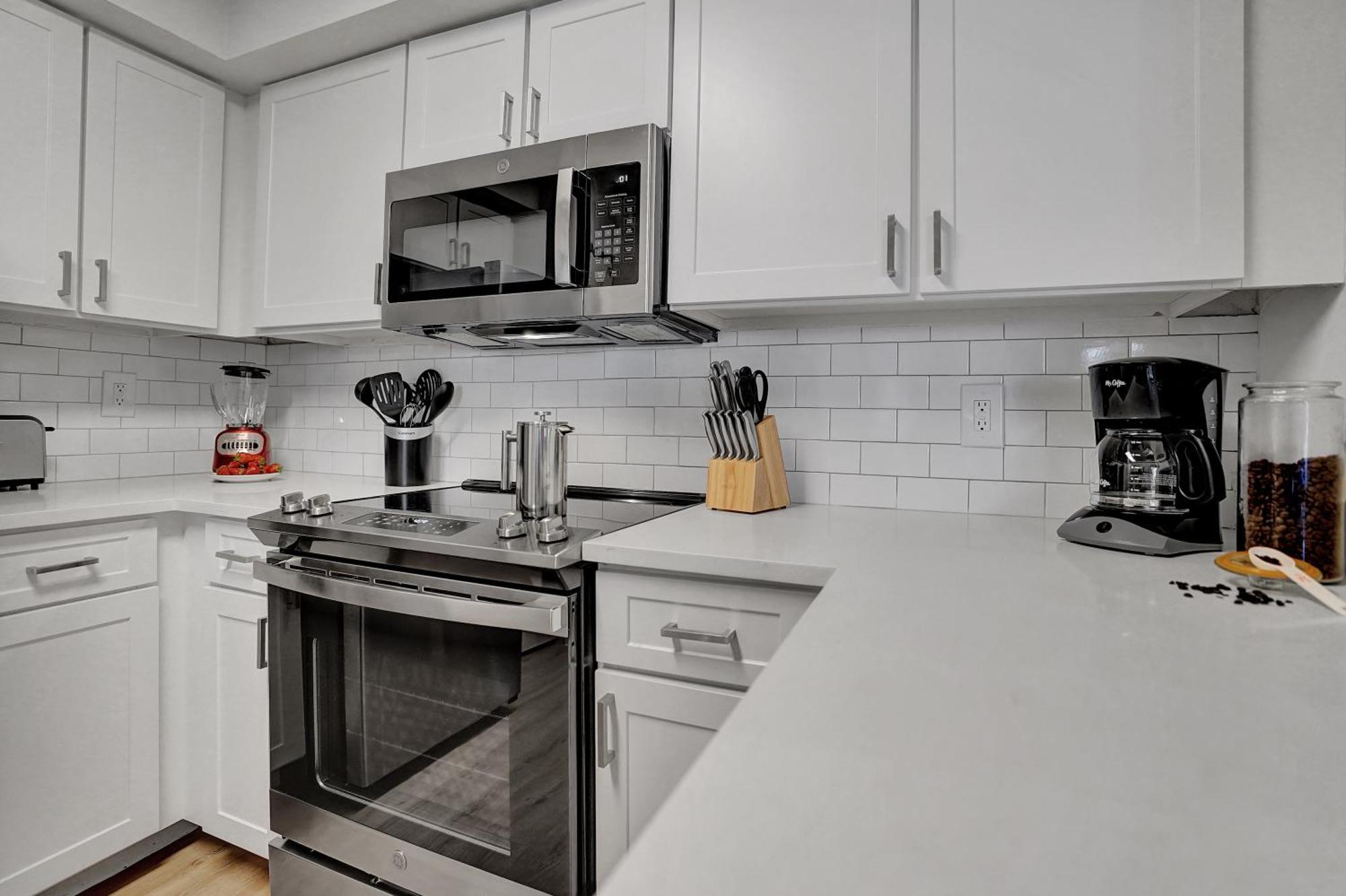Stylish Modern At Gables Grand Plaza In * Miami
