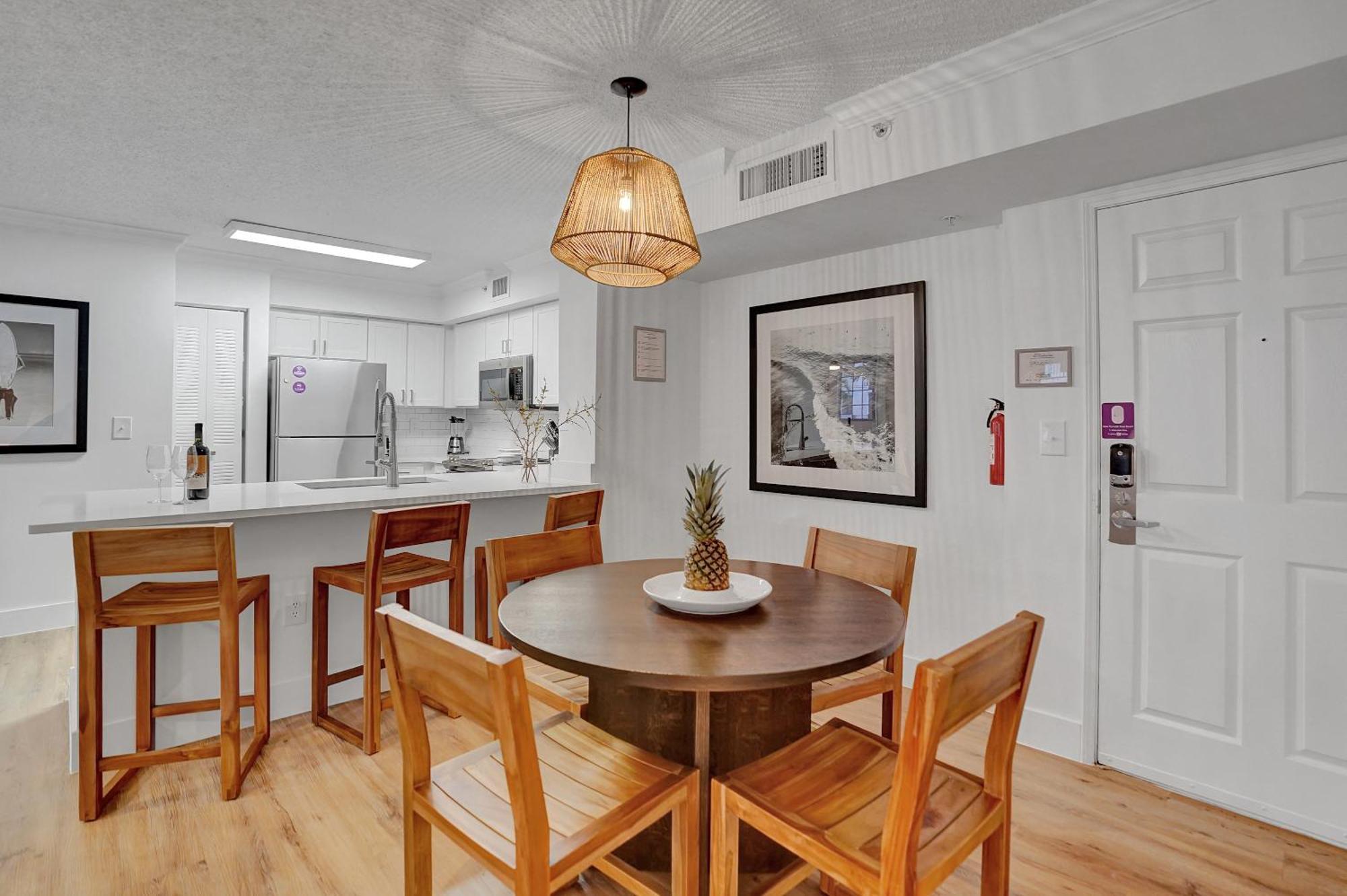 Stylish Modern At Gables Grand Plaza In Appartement *