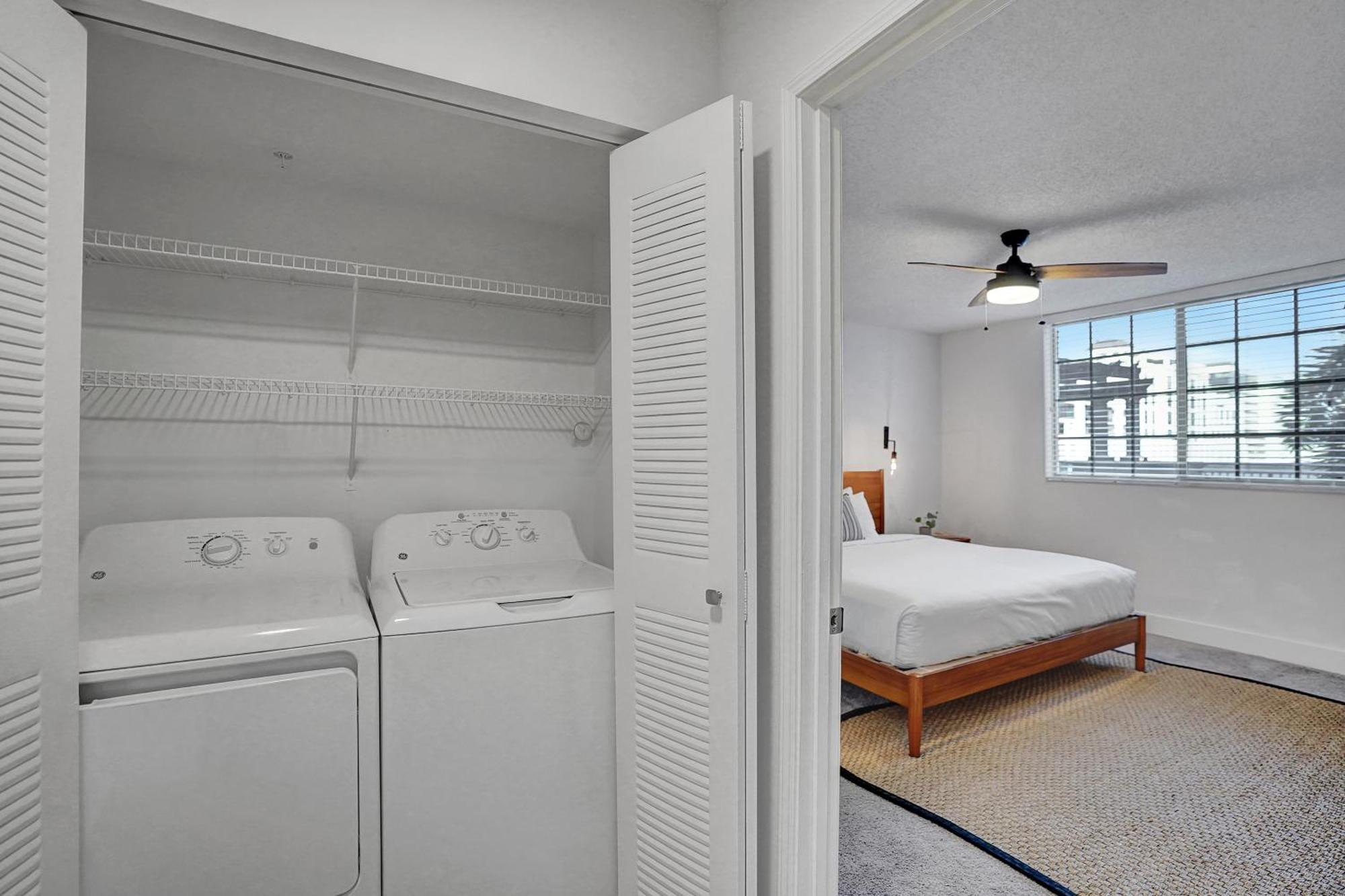 Stylish Modern At Gables Grand Plaza In Appartement *